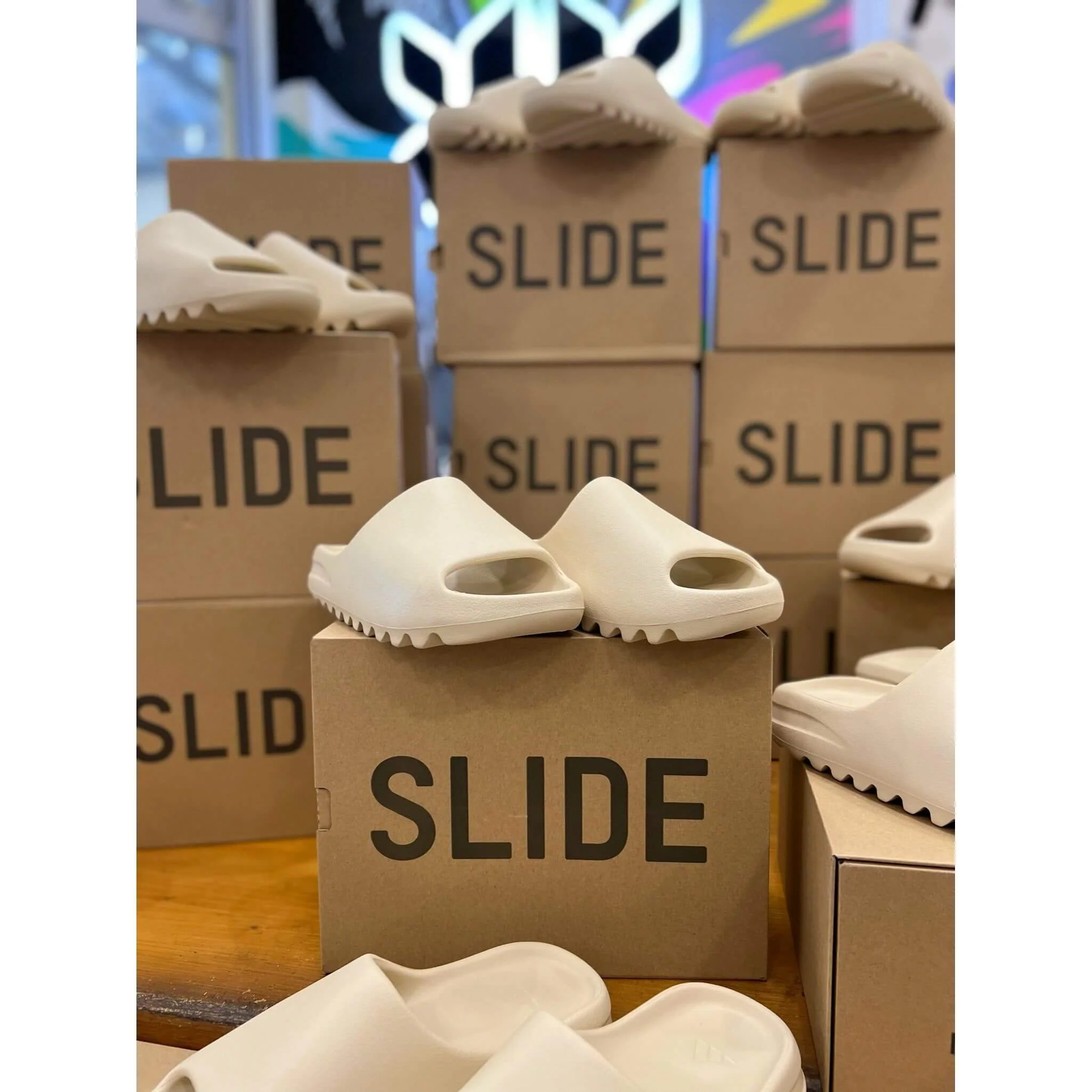 Adidas Yeezy Slide Bone 2022 - Image 5