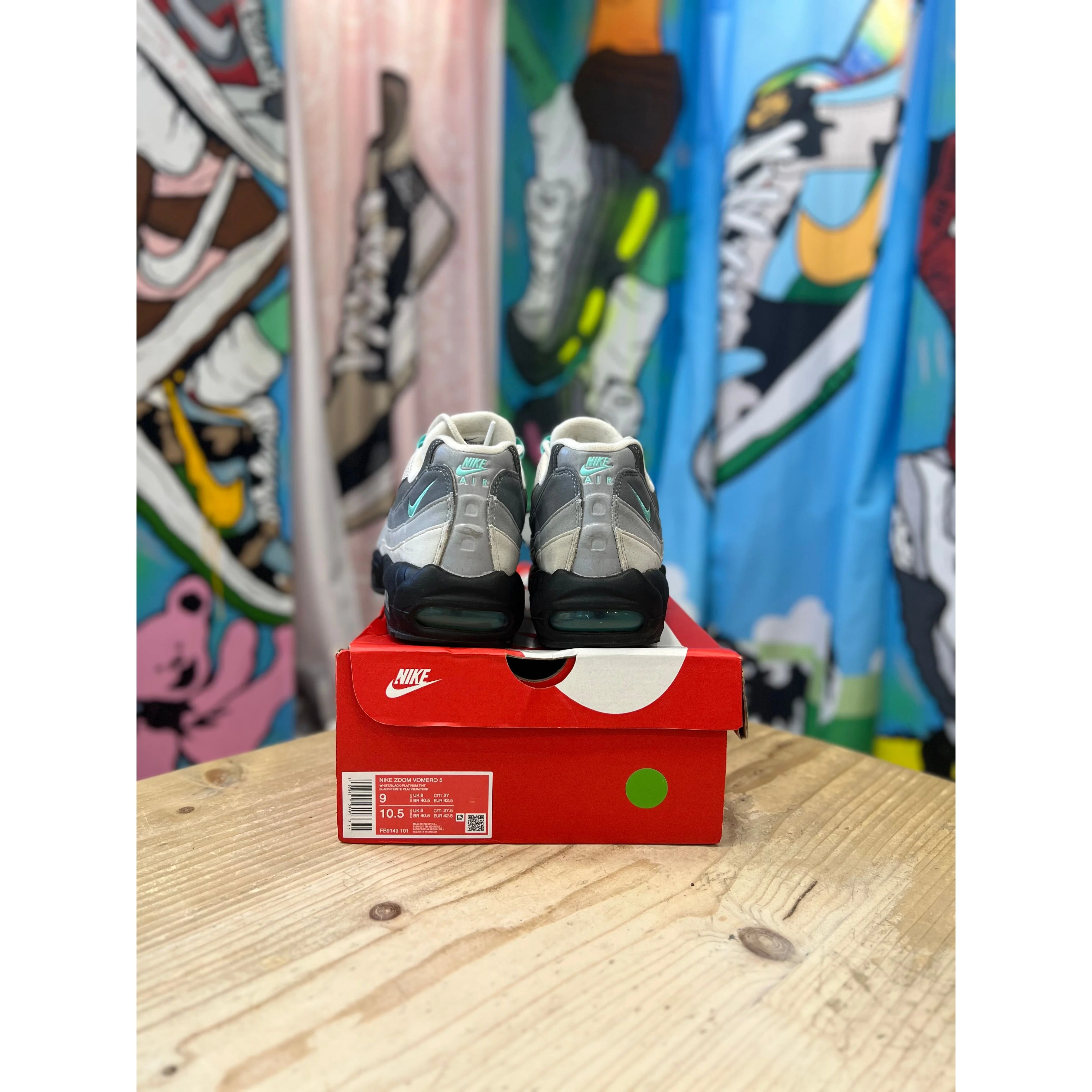 Air Max 95 Hyper Turqouise UK9 - Image 4