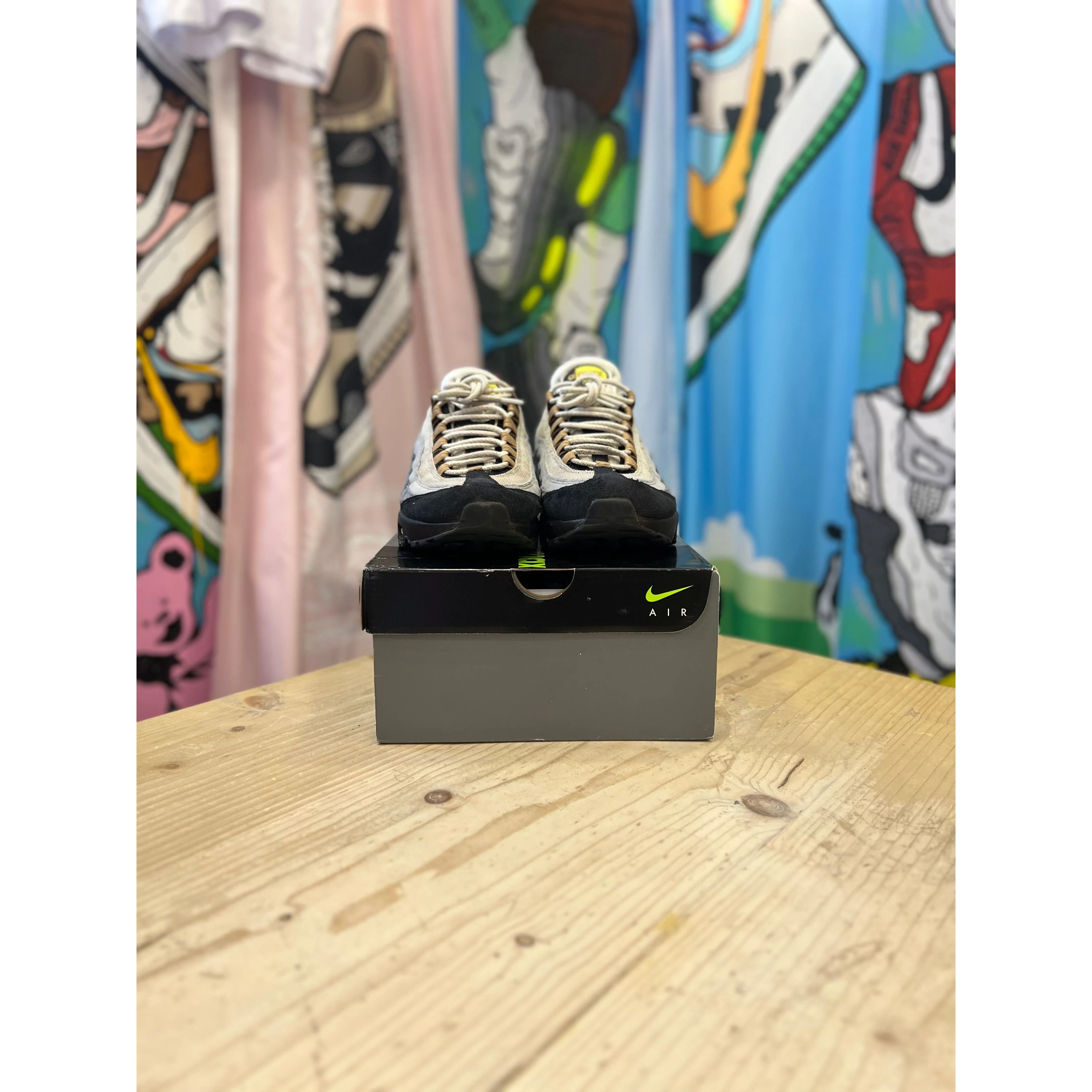Air Max 95 Yellow Strike UK 7.5 - Image 2