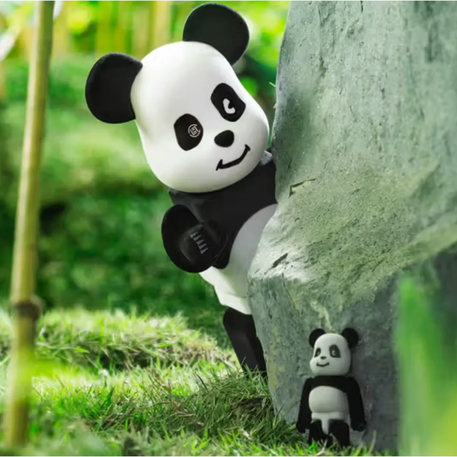 Bearbrick x CLOT Panda 100% & 400% Set - Image 4