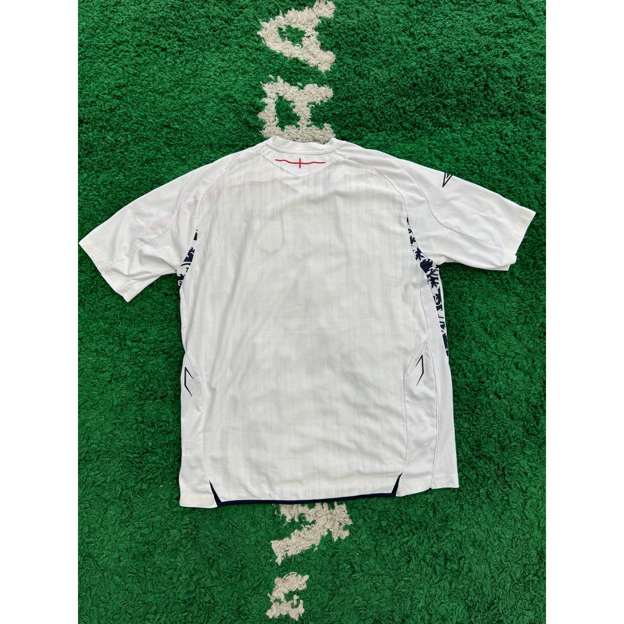 England 2007-2009 Home Shirt XL 8/10 - Image 2