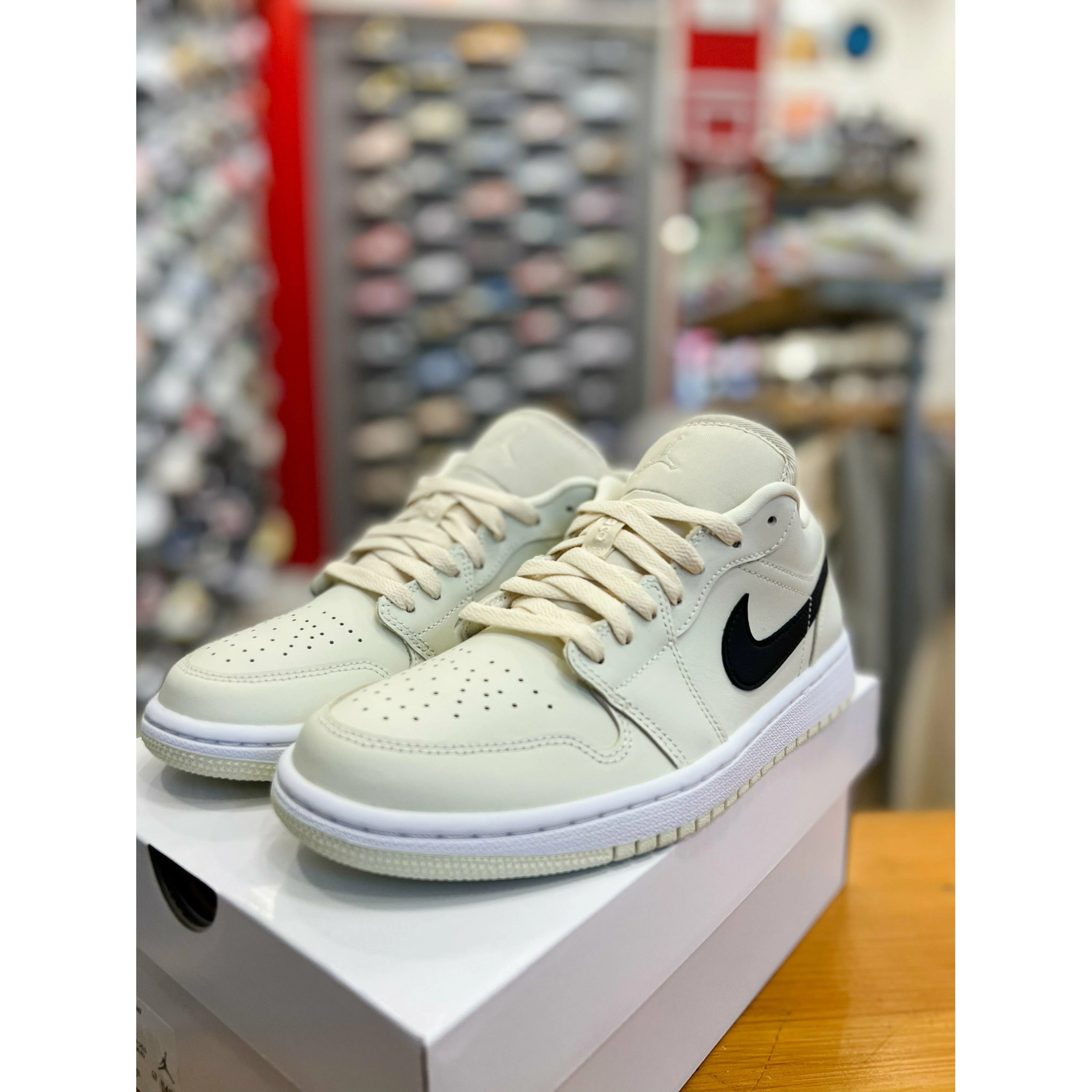 Jordan 1 Low Coconut Milk (W) - Image 4