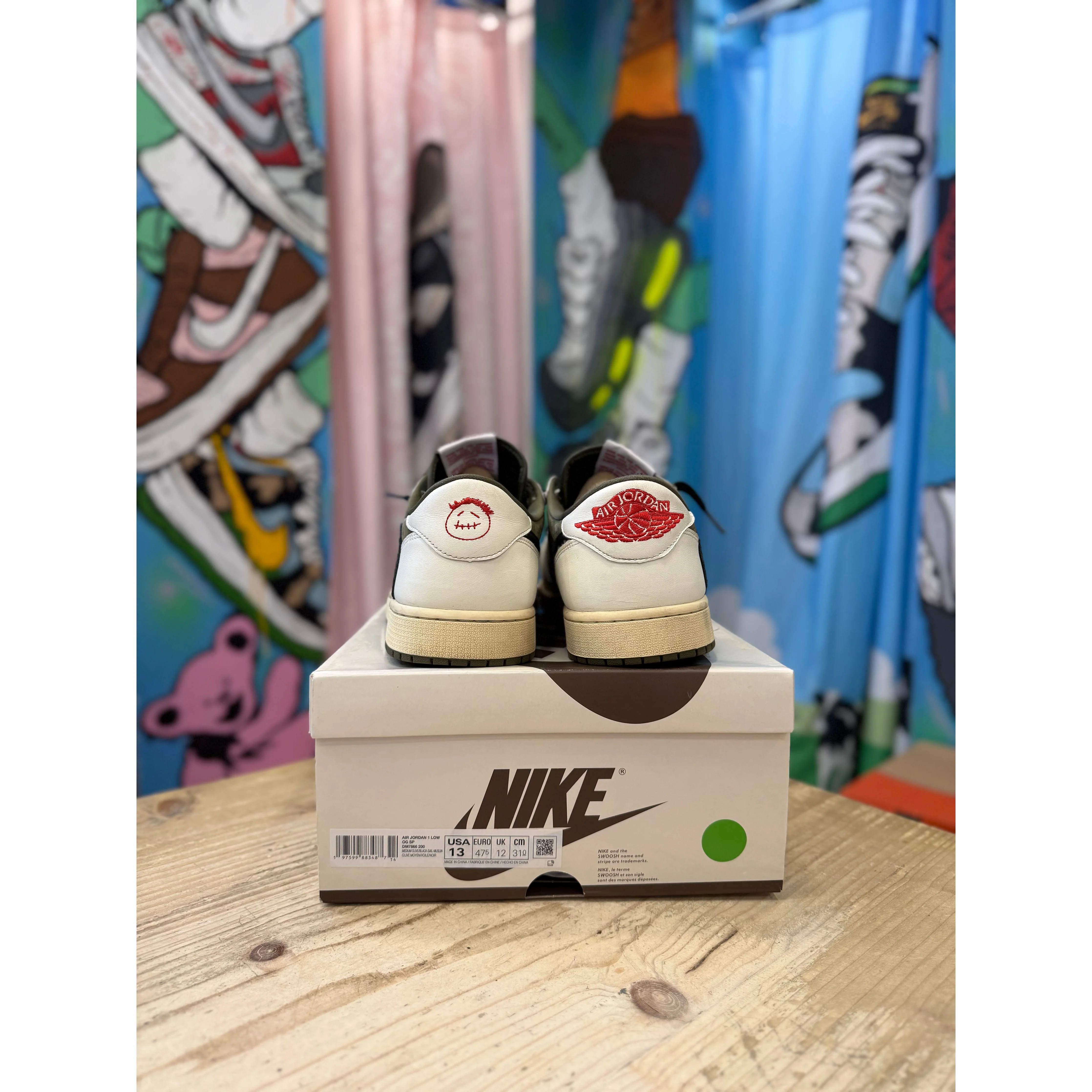 Jordan 1 Low Retro Travis Scott Medium Olive UK12 - Image 4
