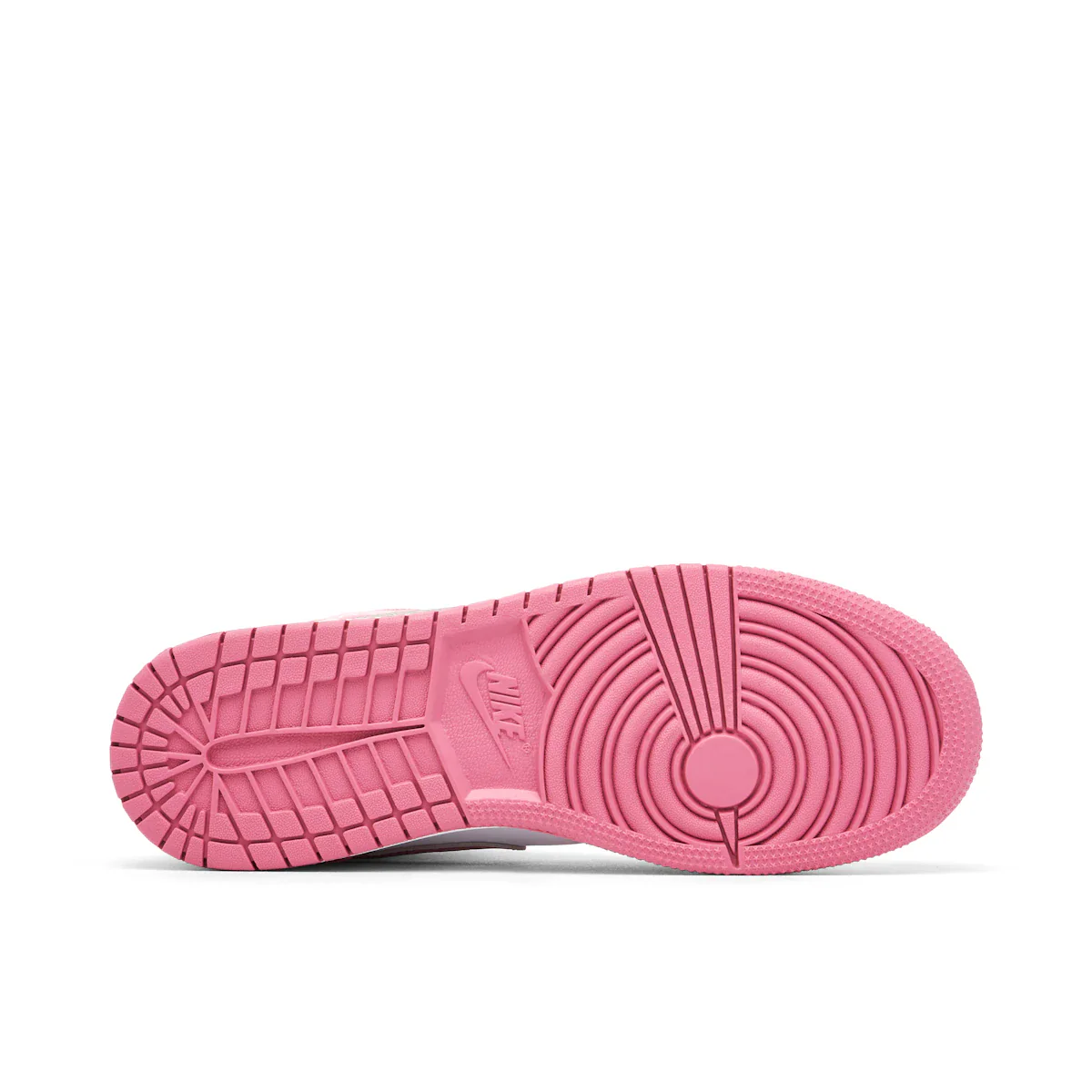 Jordan 1 Mid Valentine's Day (2023) (GS) - Image 3