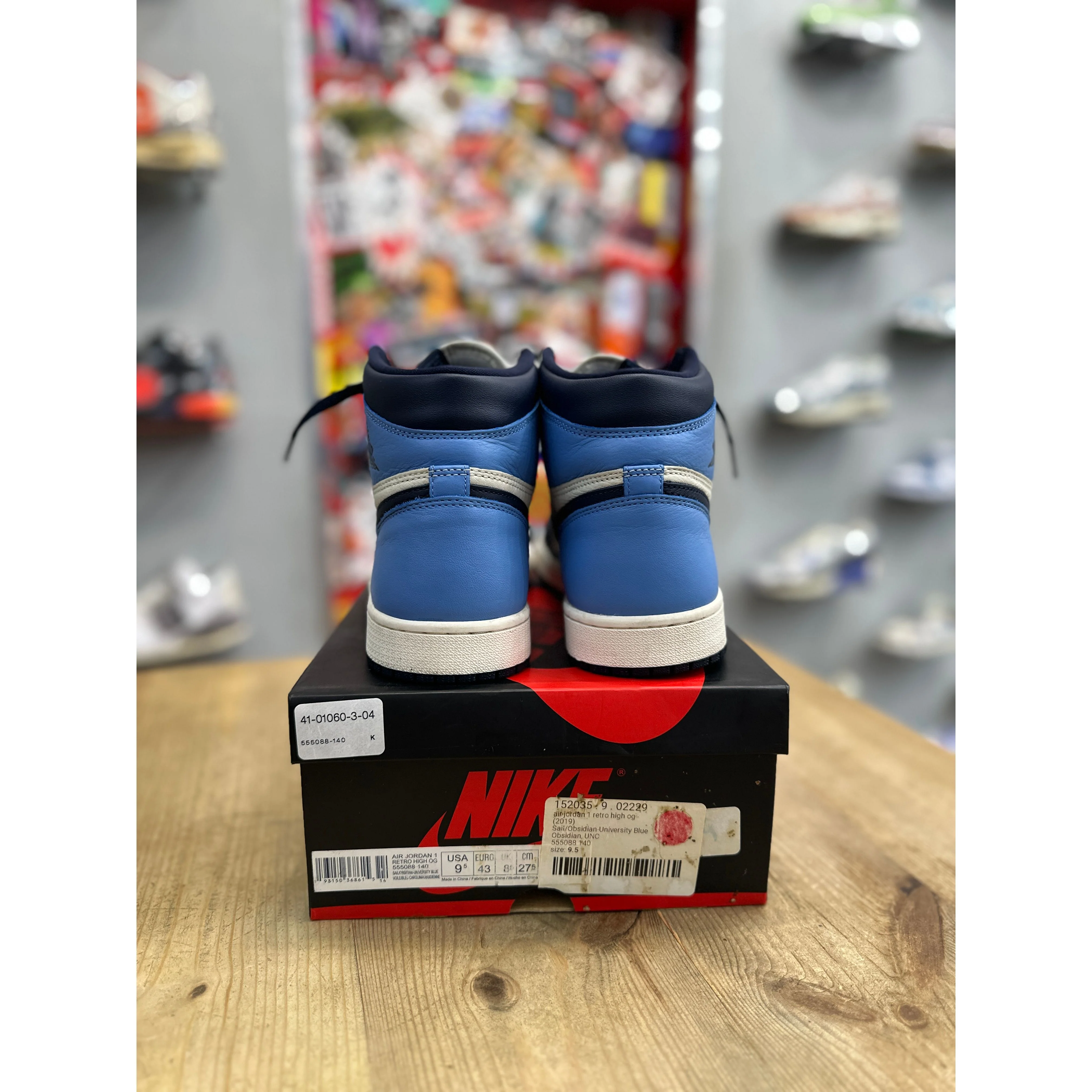 Jordan 1 Retro High Obsidian UK 8.5 - Image 3