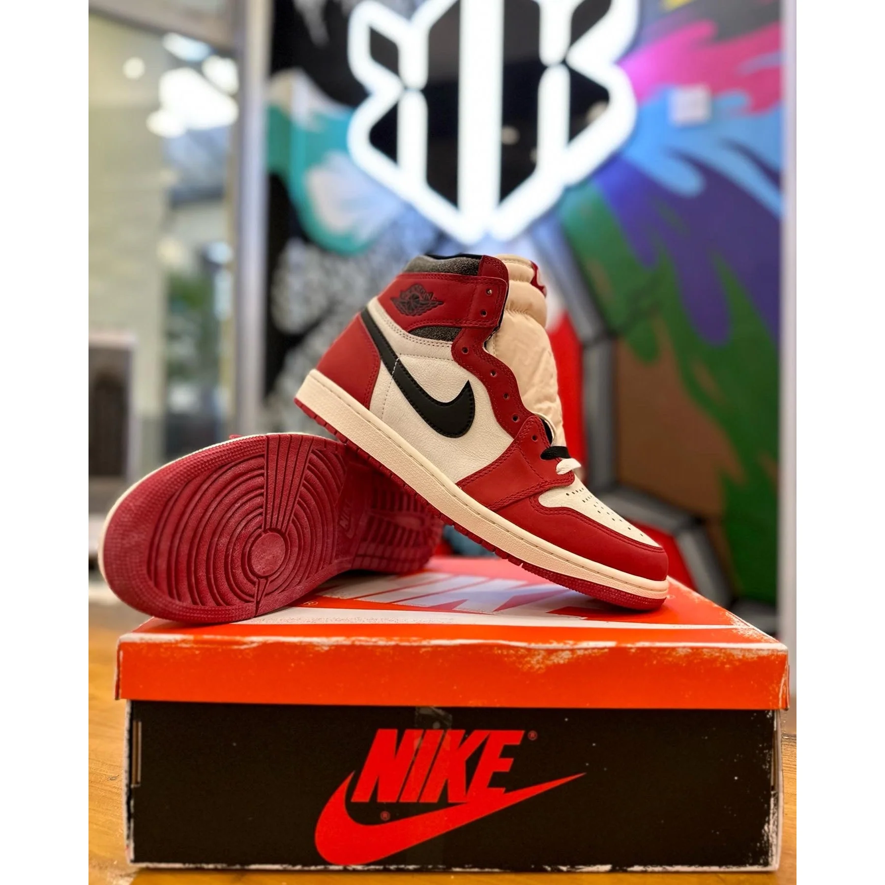 Jordan 1 Retro High OG Chicago Lost and Found - Image 5