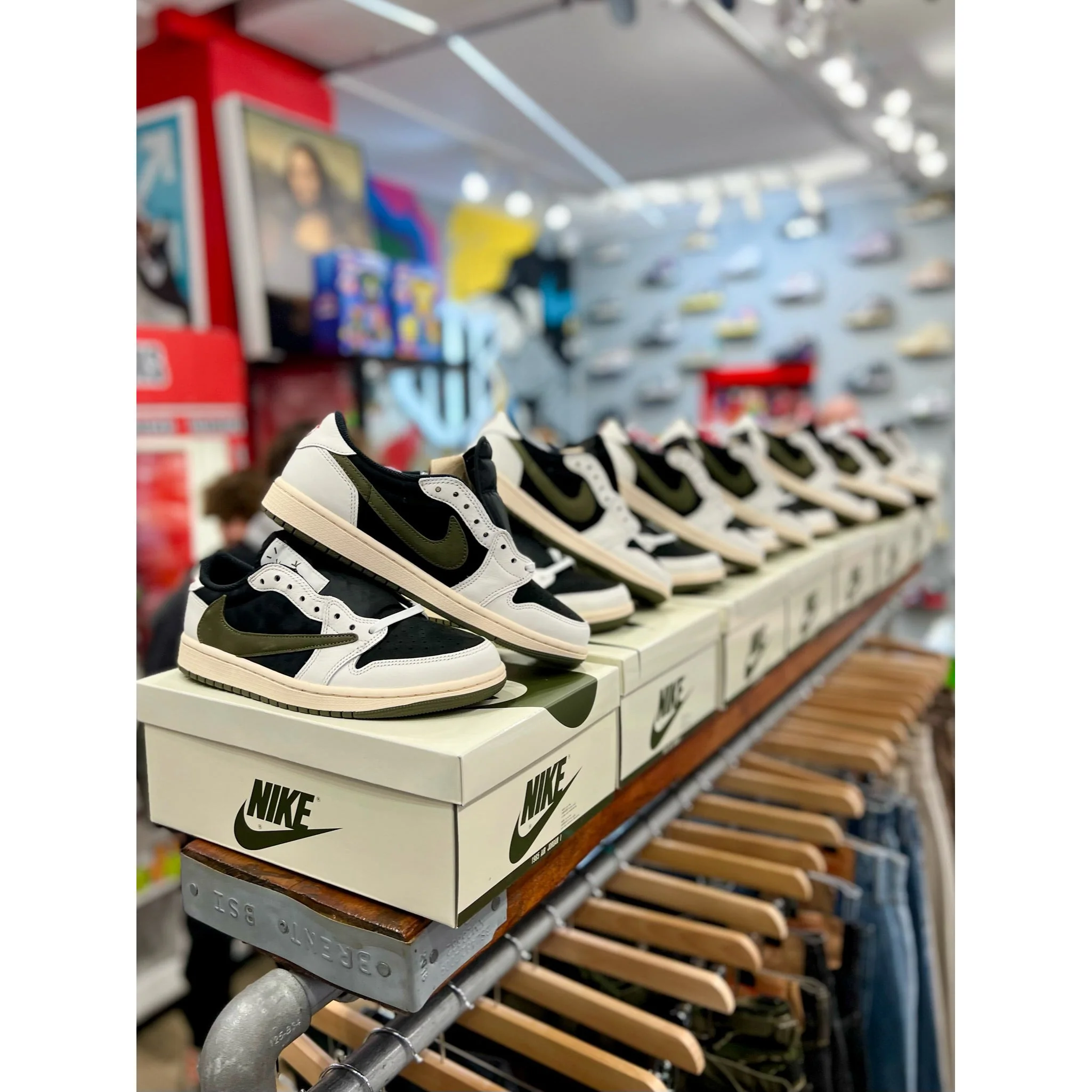 Jordan 1 Retro Low OG SP Travis Scott Olive (W) - Image 5