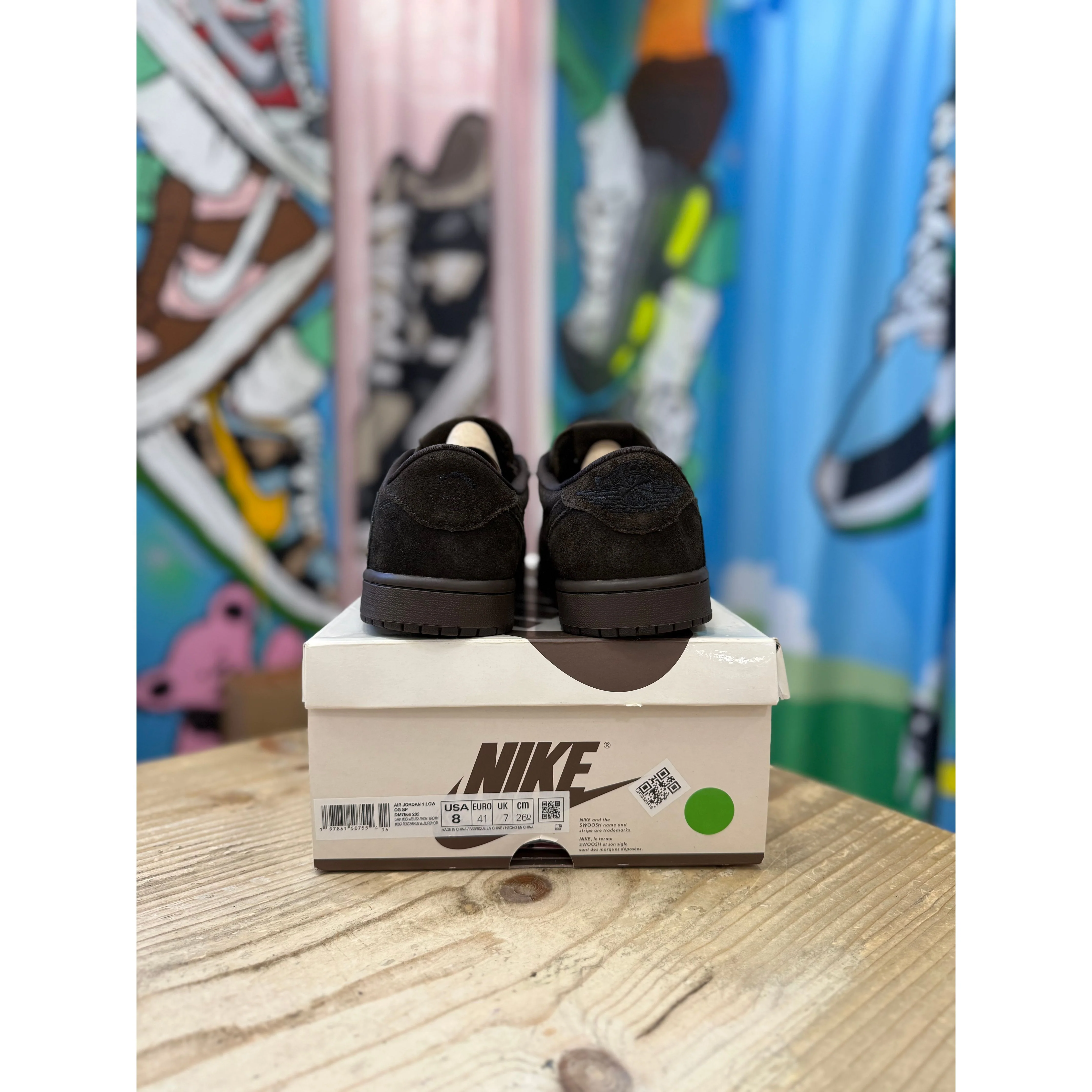 Jordan 1 Retro Low OG Travis Scott Velvet Brown UK 7 - Image 4