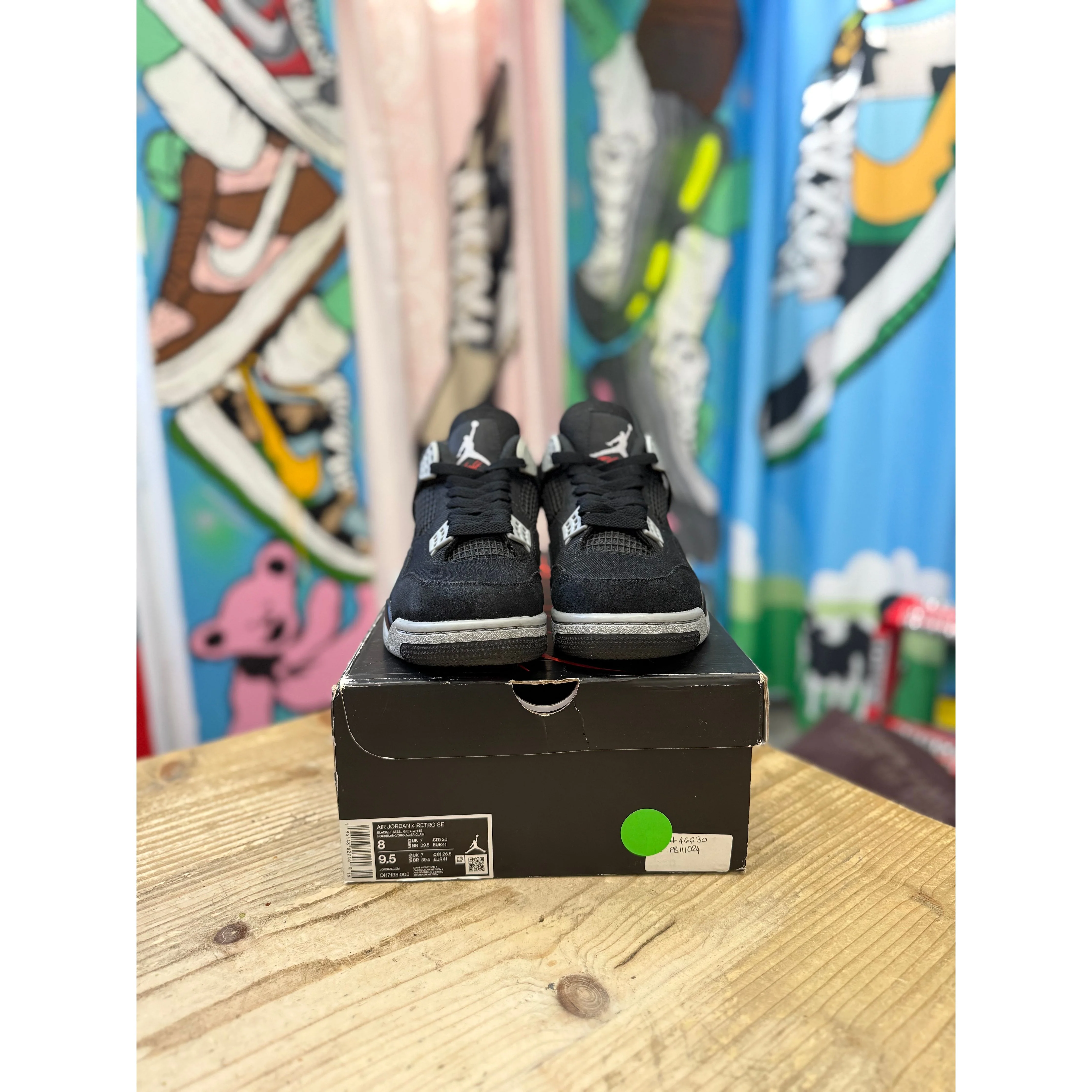 Jordan 4 Black Canvas UK 7 - Image 2