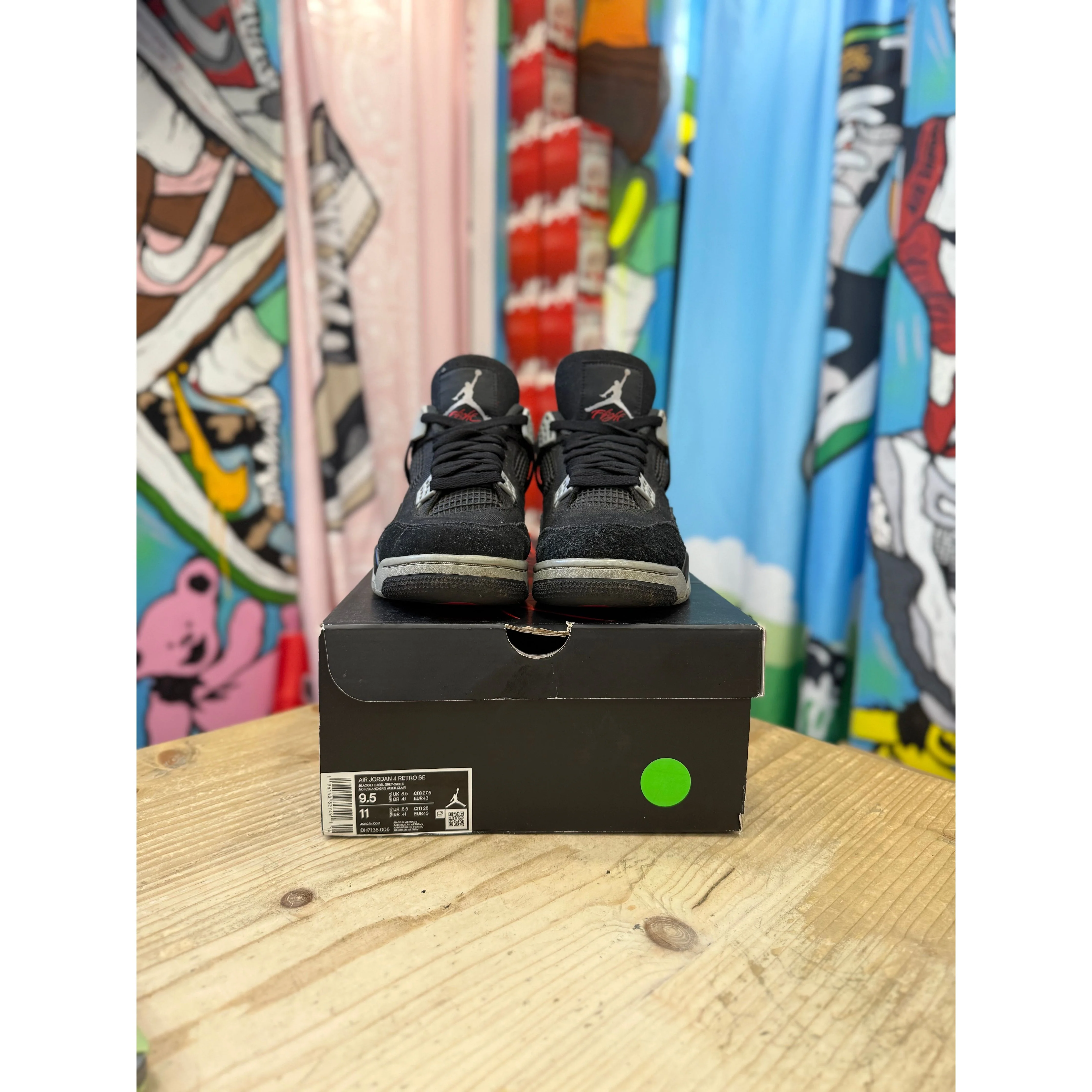 Jordan 4 Black Canvas UK8.5 - Image 2