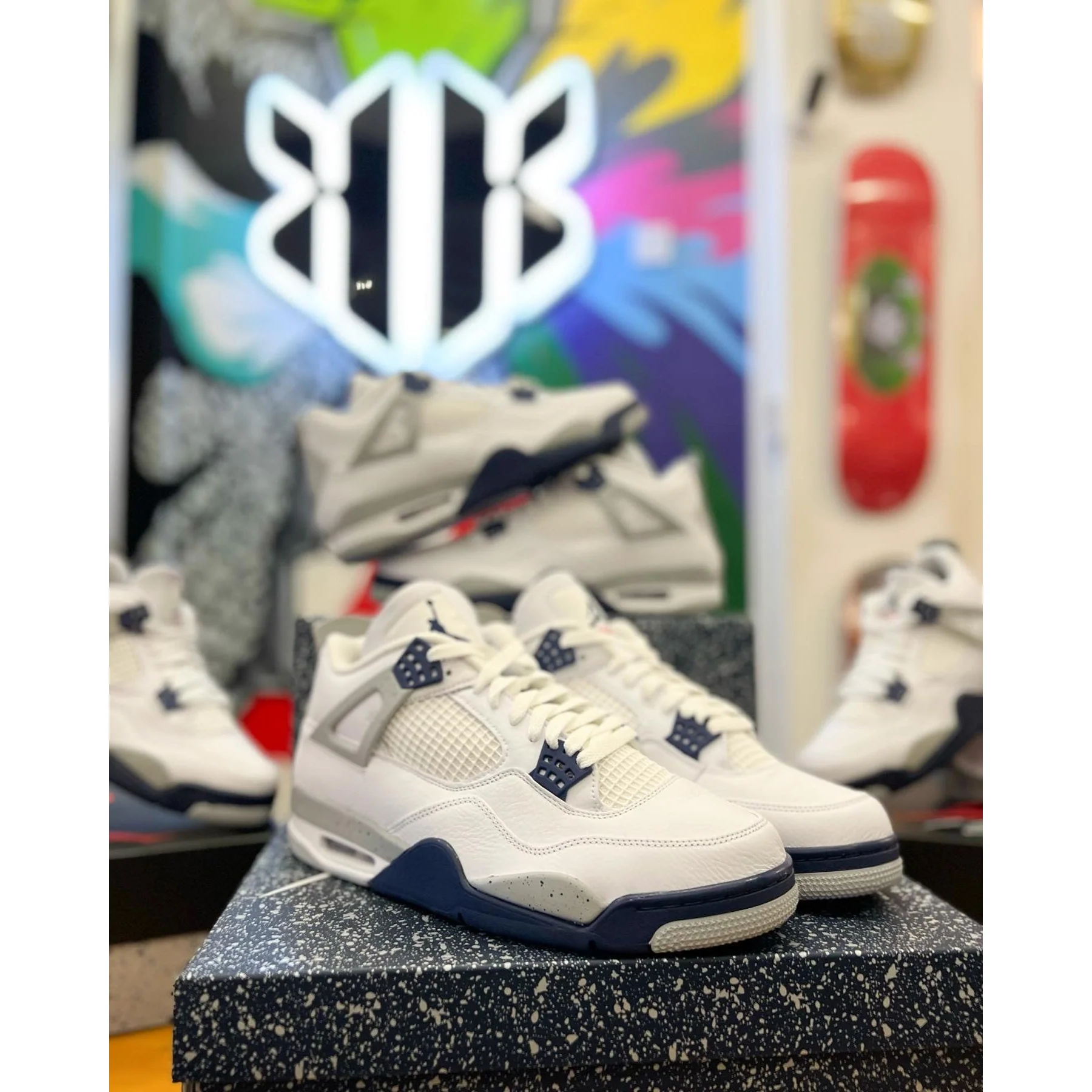 Jordan 4 Retro Midnight Navy (GS) - Image 5