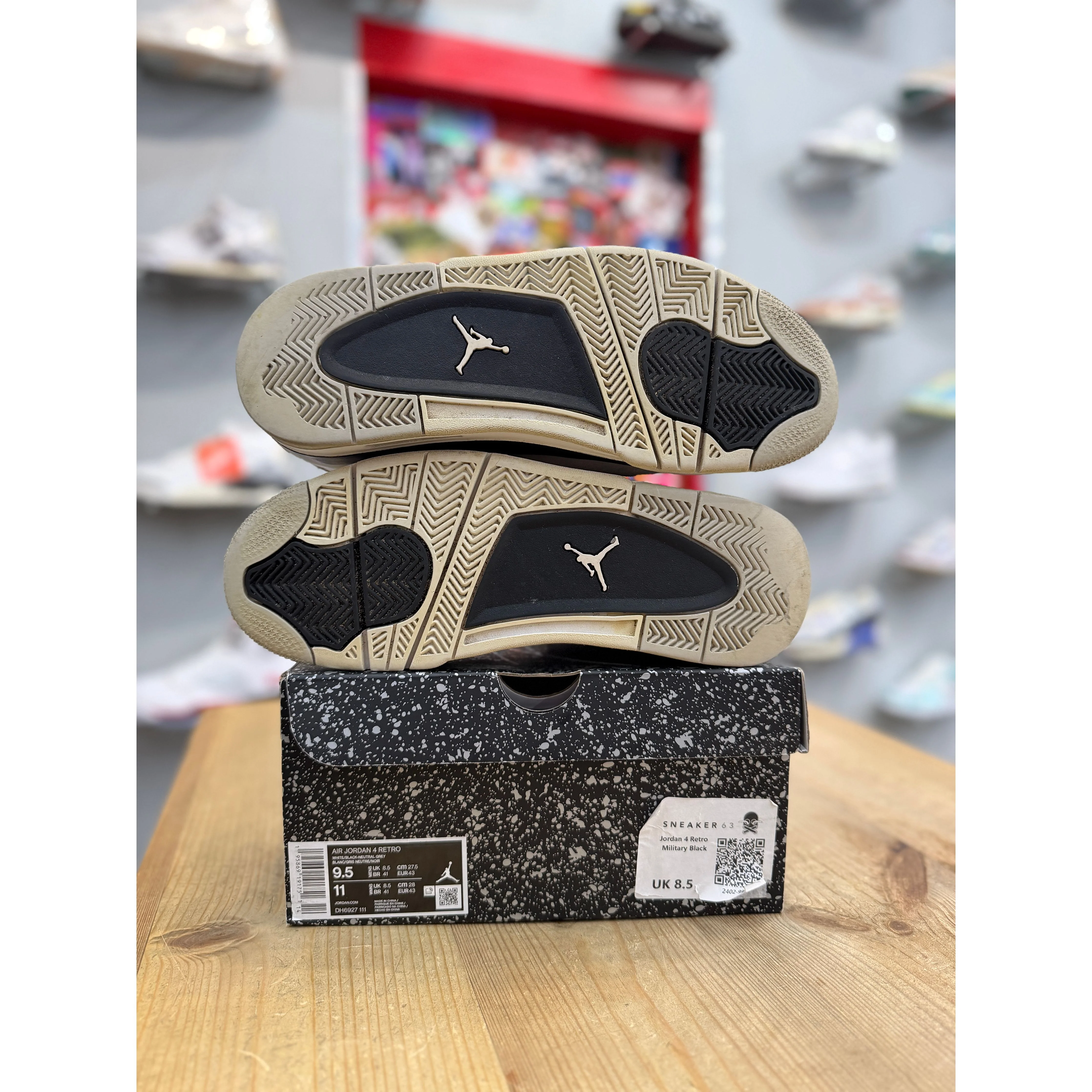 Jordan 4 Retro Military Black UK 8.5 - Image 4