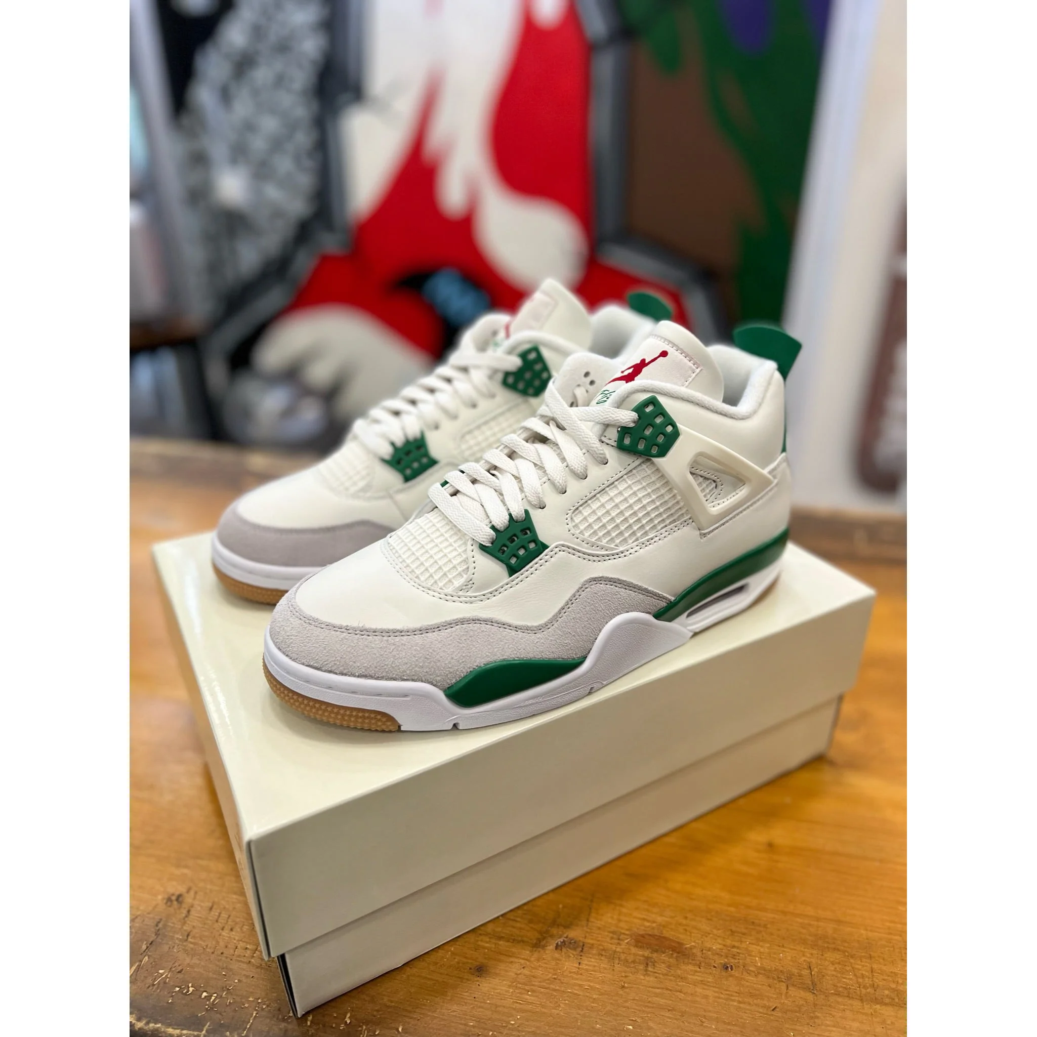 Jordan 4 Retro SB Pine Green - Image 5