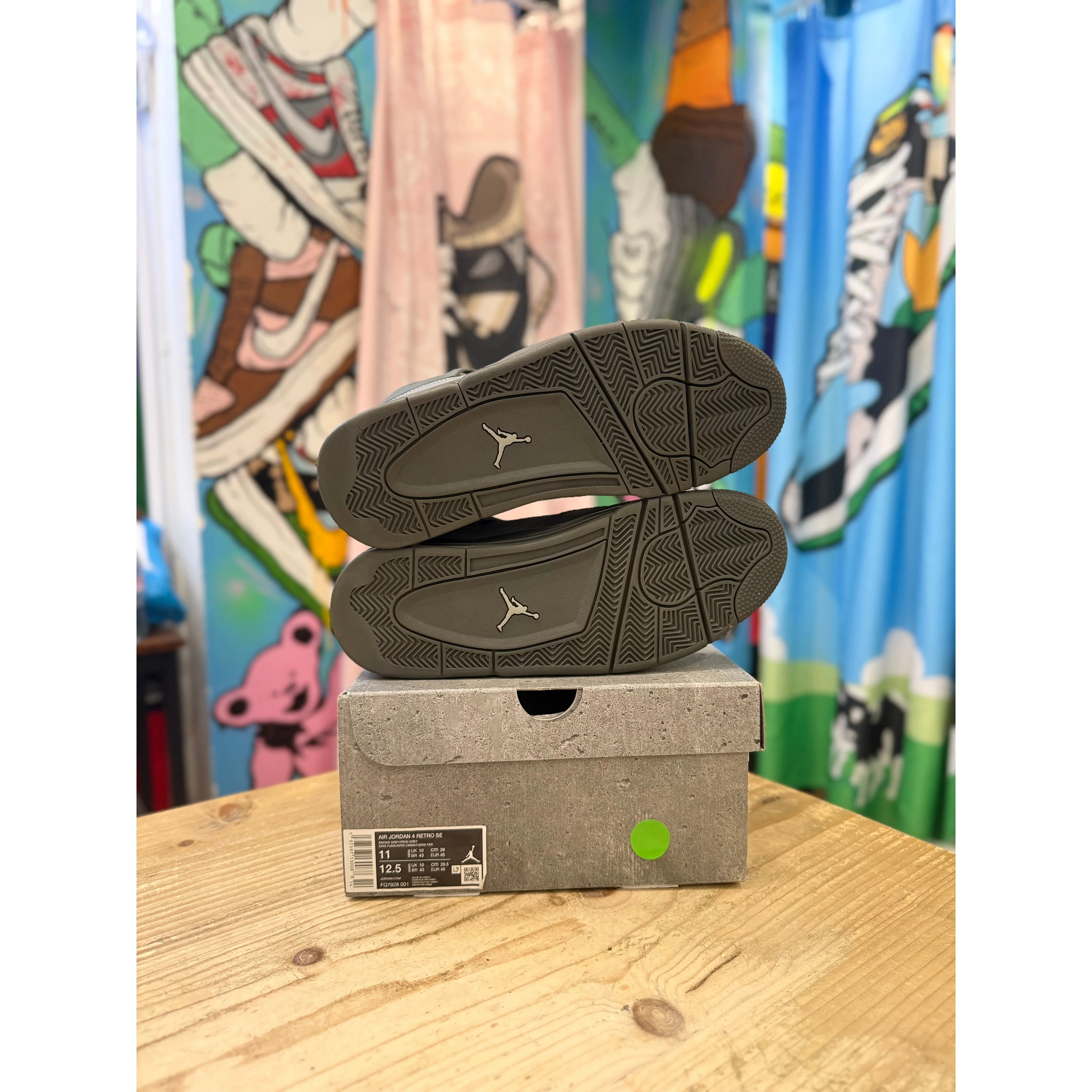Jordan 4 Wet Cement UK10 - Image 3