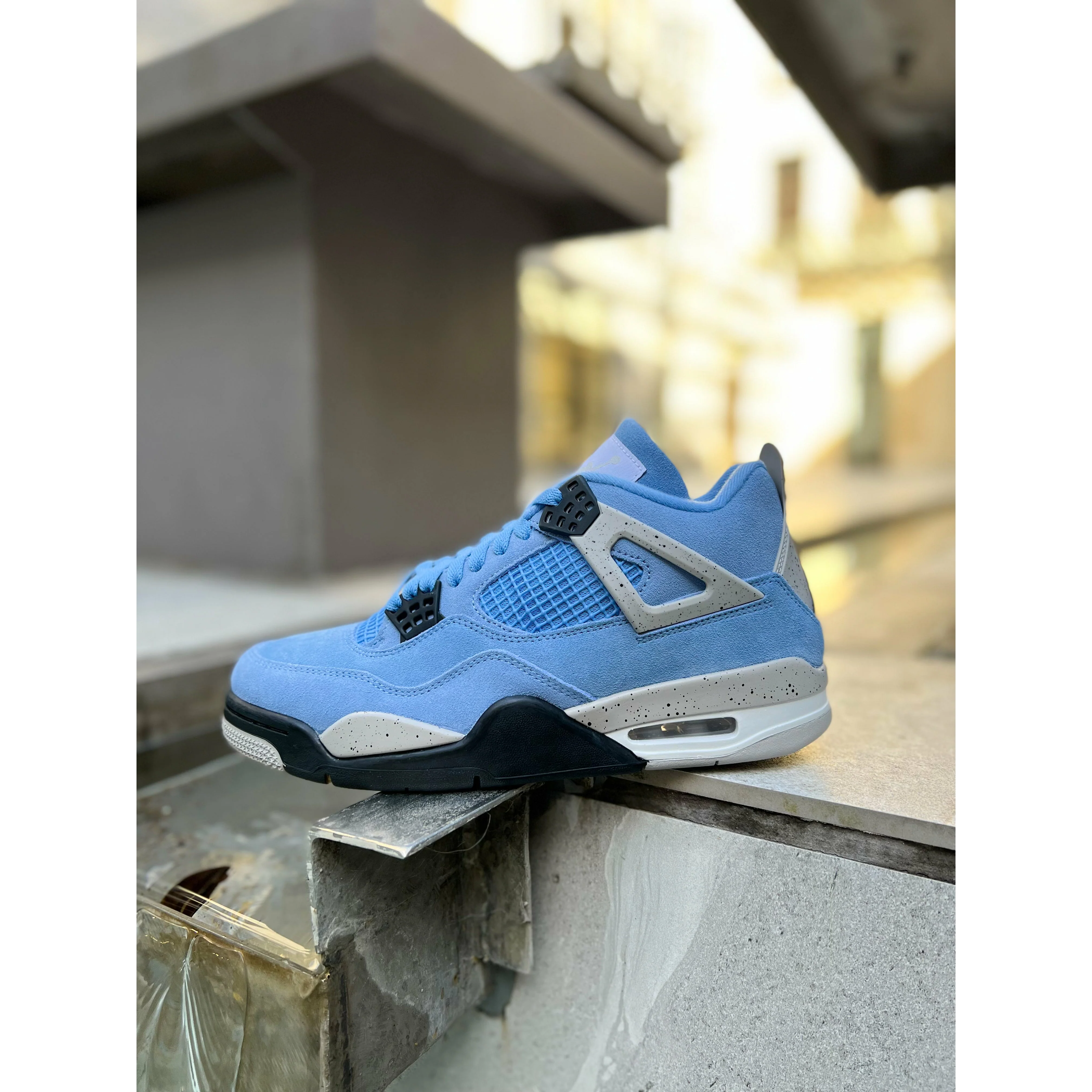 Jordan 4 Retro University Blue - Image 5
