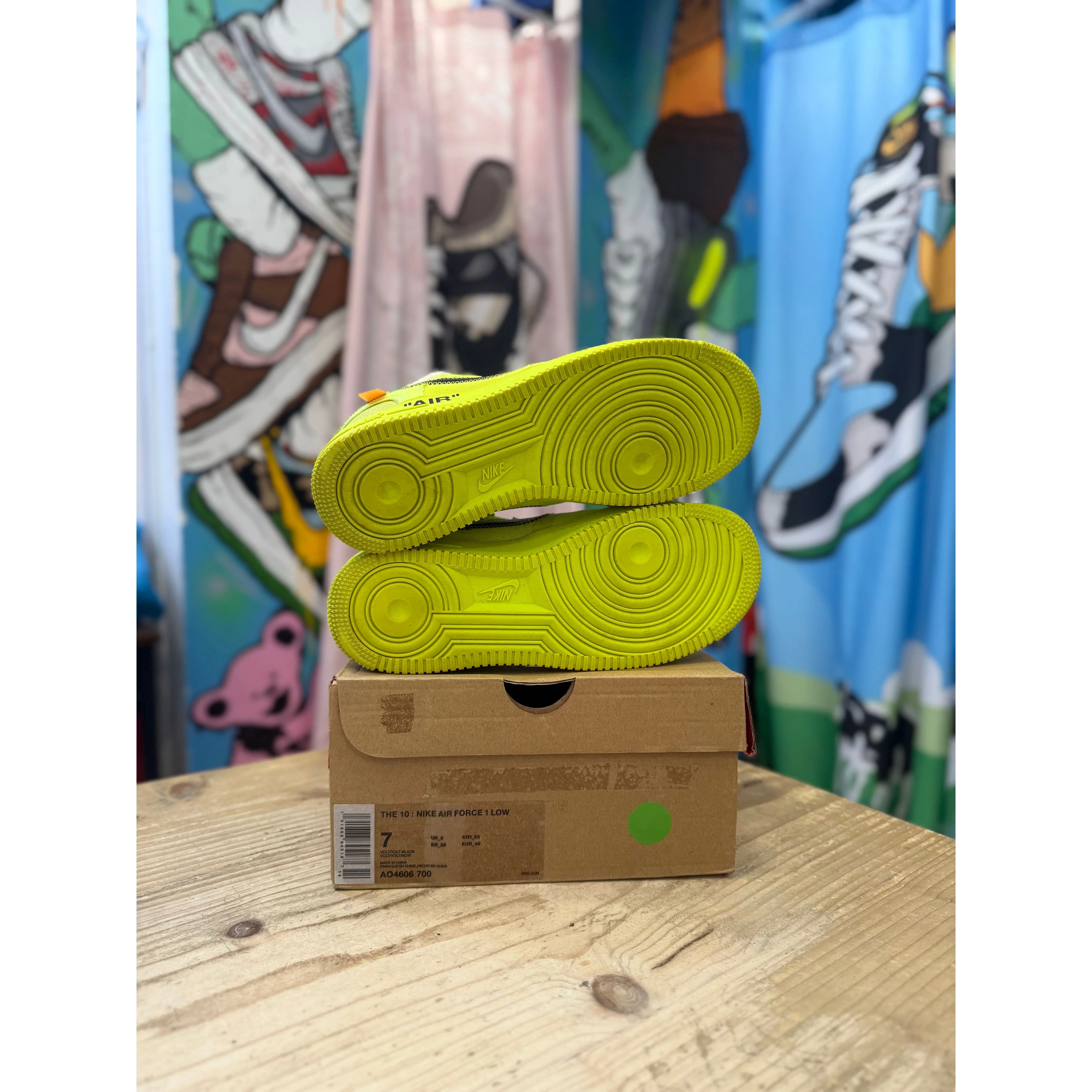 Nike Air Force 1 Off White Volt UK6 (EU40) - Image 3