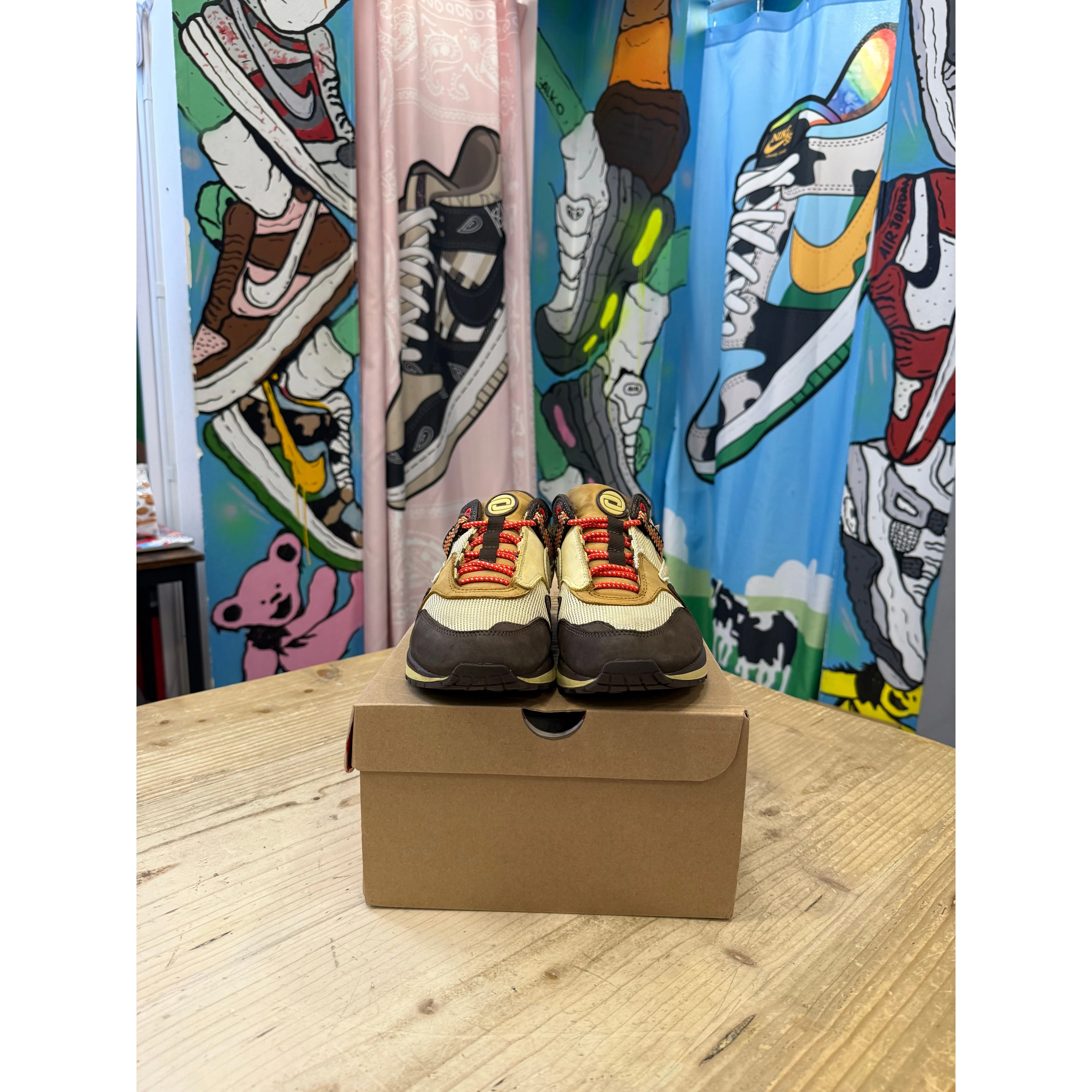 Nike Air Max 1 Travis Scott Cactus Jack Baroque Brown UK 8 - Image 3
