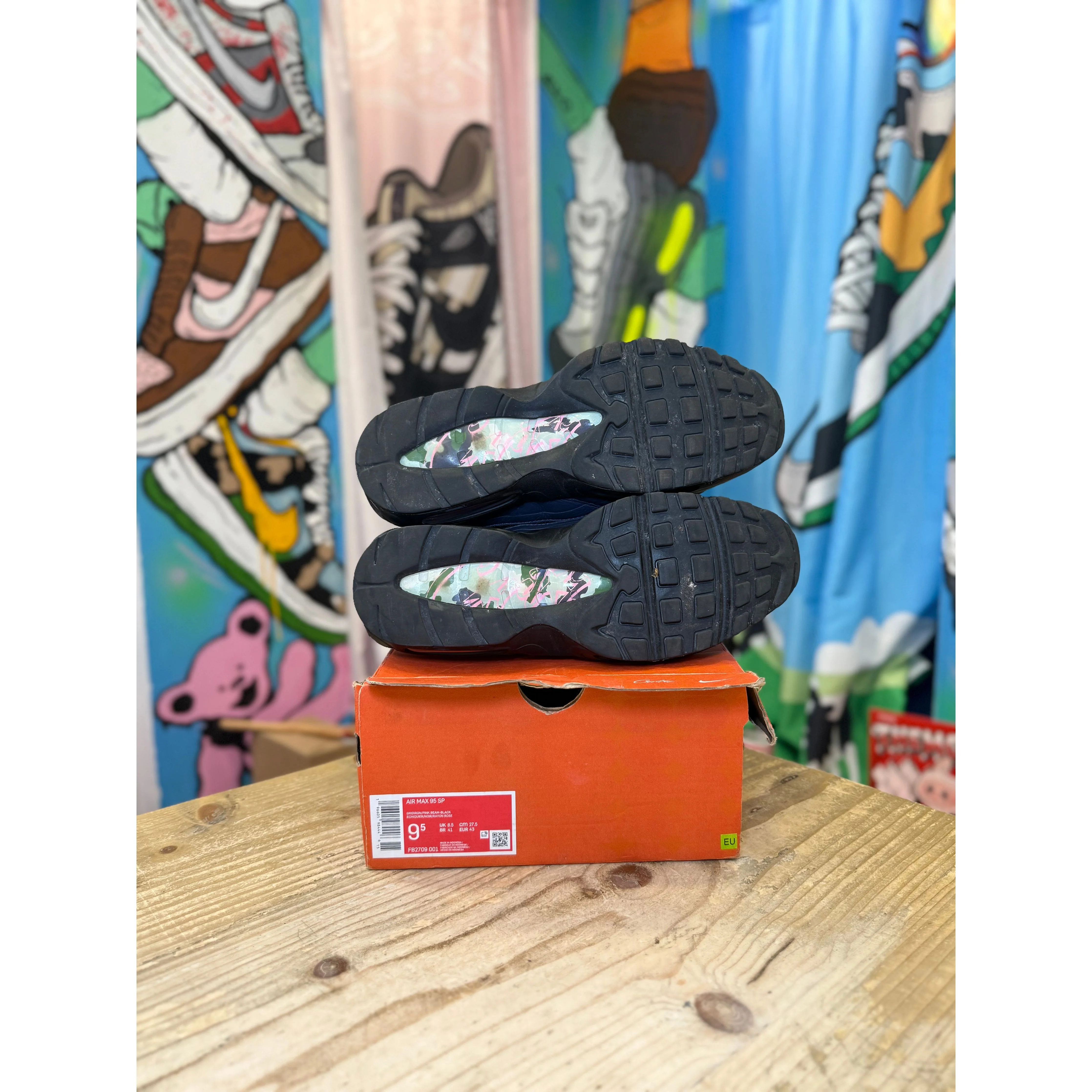 Nike Air Max 95 Corteiz Pink Beam UK 8.5 - Image 3