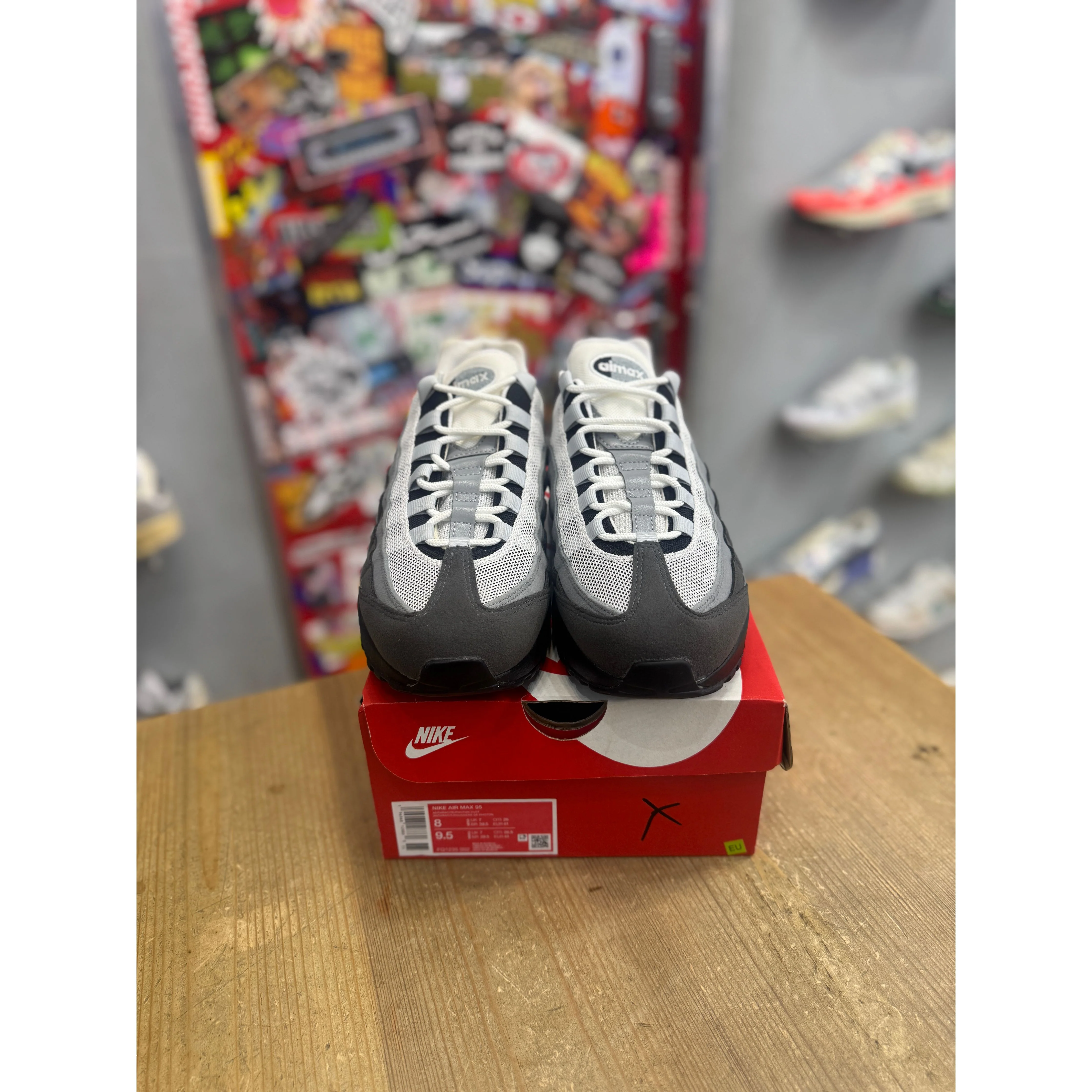 NIKE AIR MAX 95 JEWEL SWOOSH GREY UK7 - Image 2