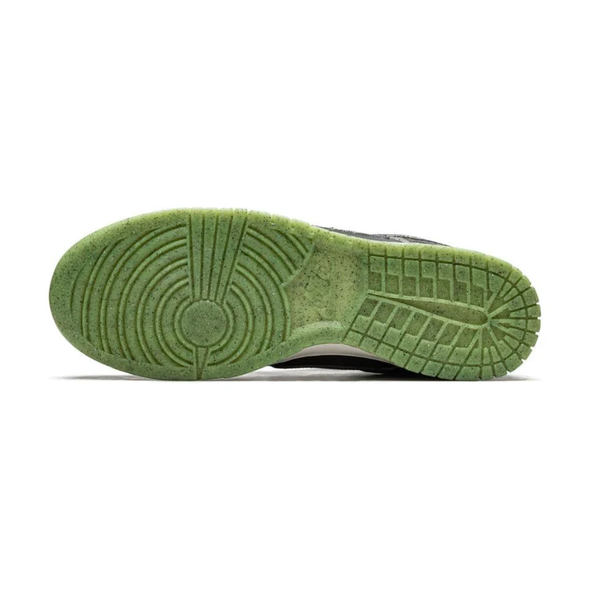 Nike Dunk Low Halloween (2022) (PS) - Image 4