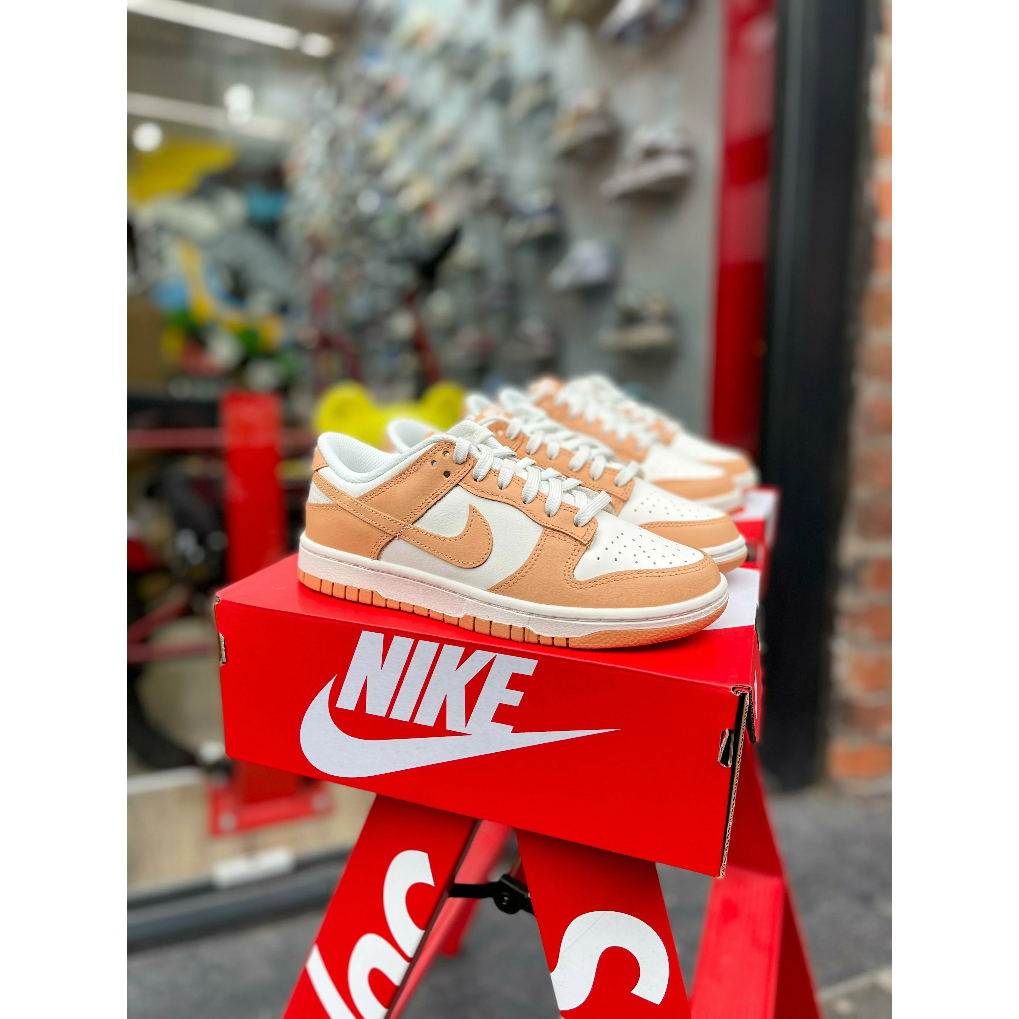 Nike Dunk Low Harvest Moon (W) - Image 3