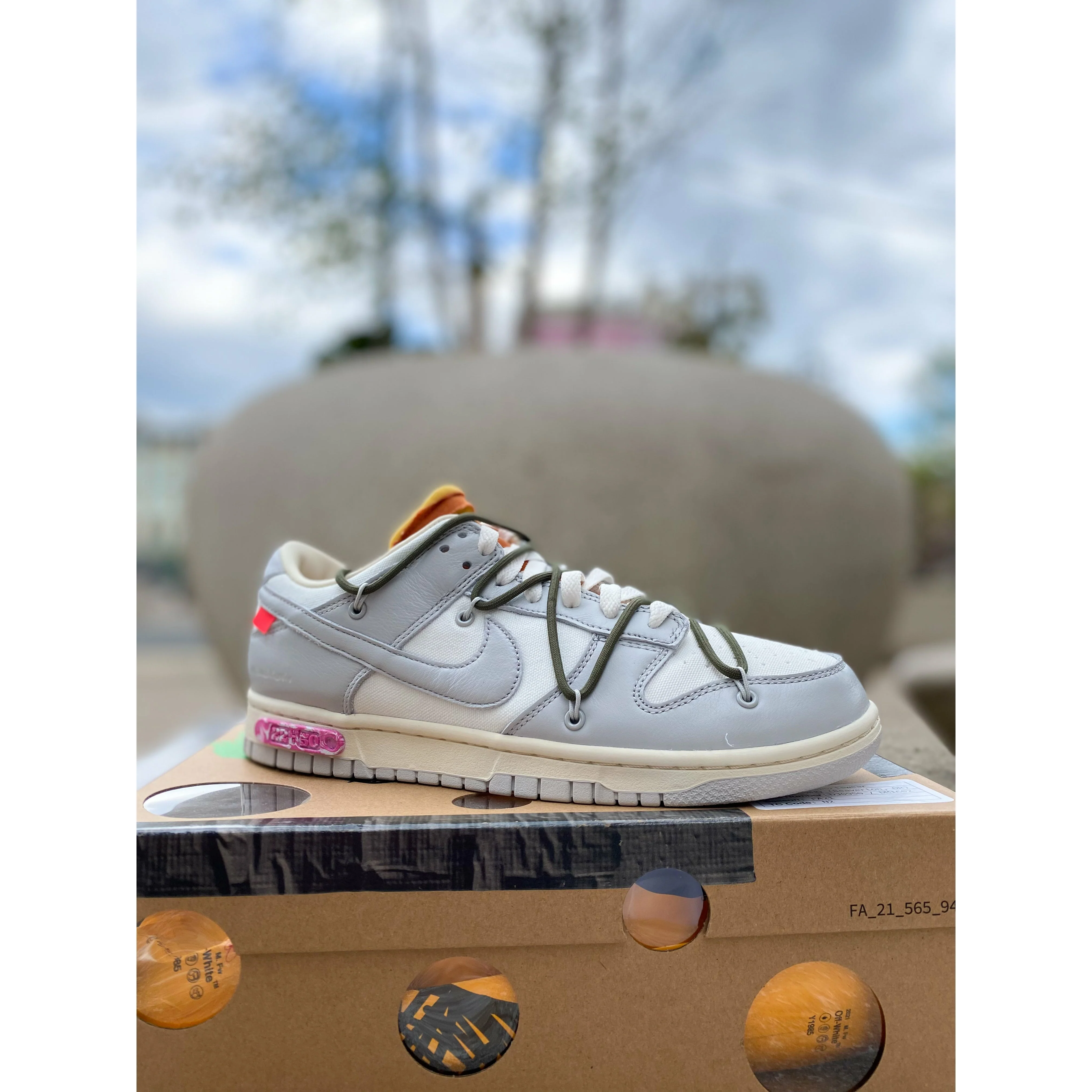 Nike Dunk Low  Off-White Lot 22 - Image 4