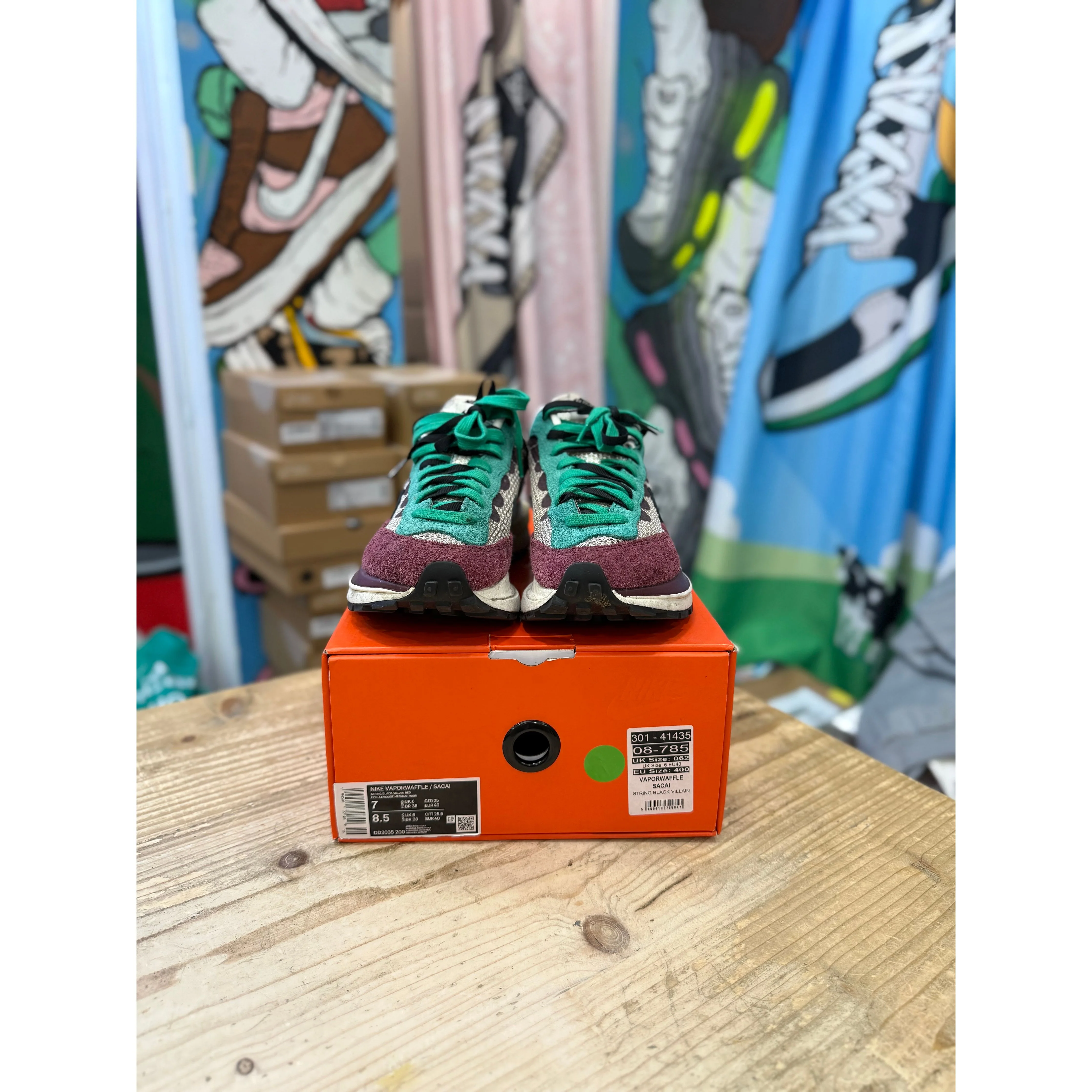 Nike Sacai Vapourwaffle Villain Red UK 6 - Image 2