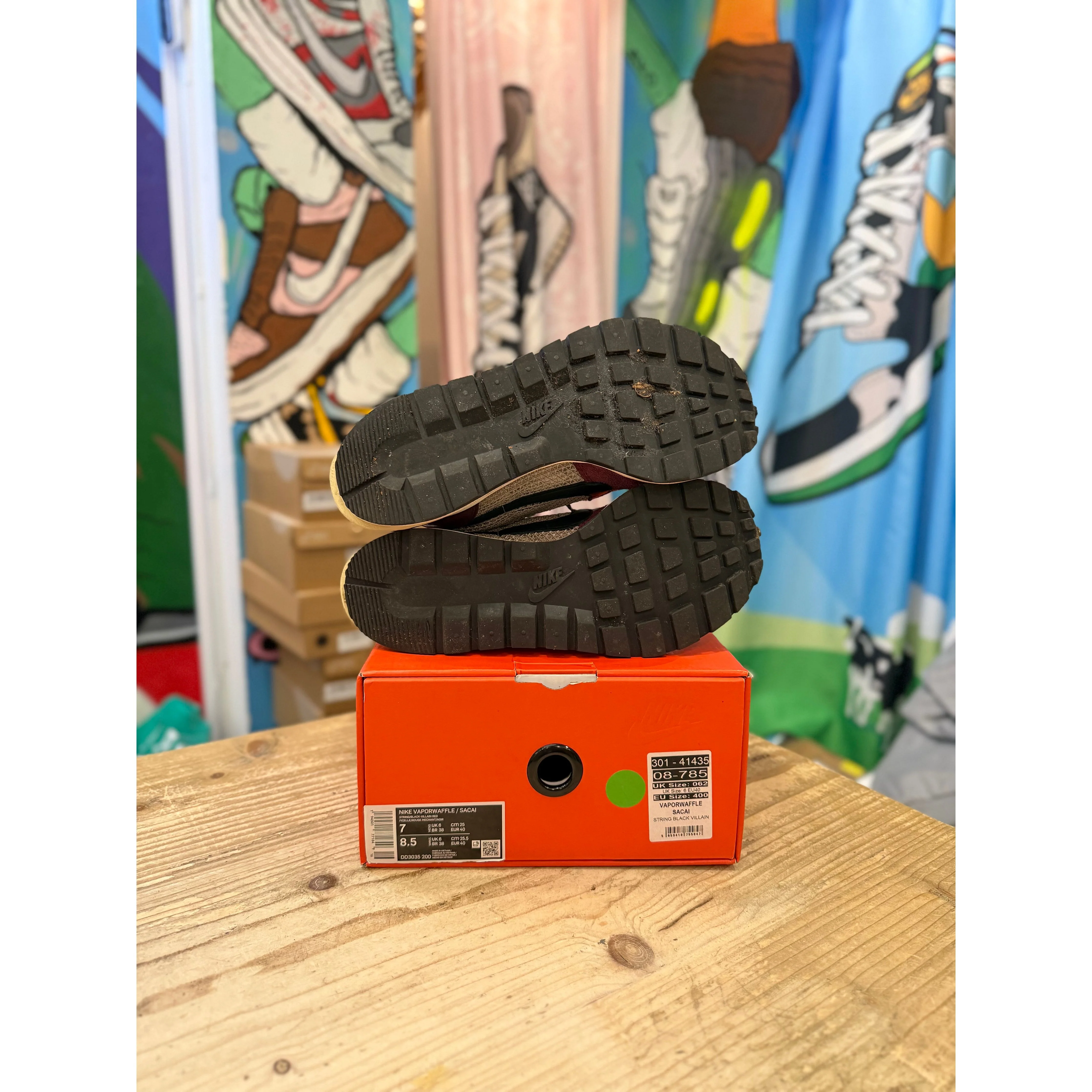 Nike Sacai Vapourwaffle Villain Red UK 6 - Image 3