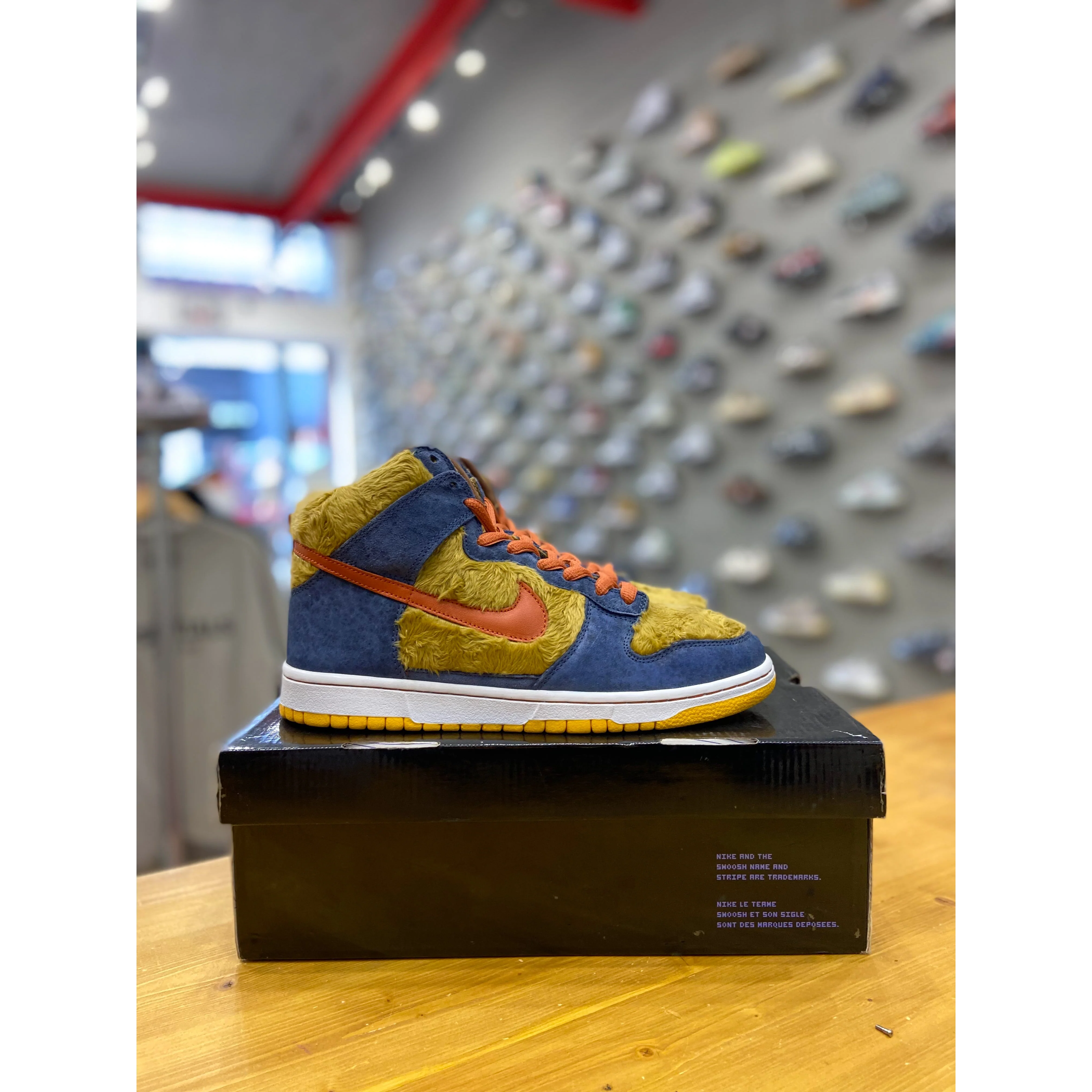 Nike SB Dunk High Papa Bear - Image 8