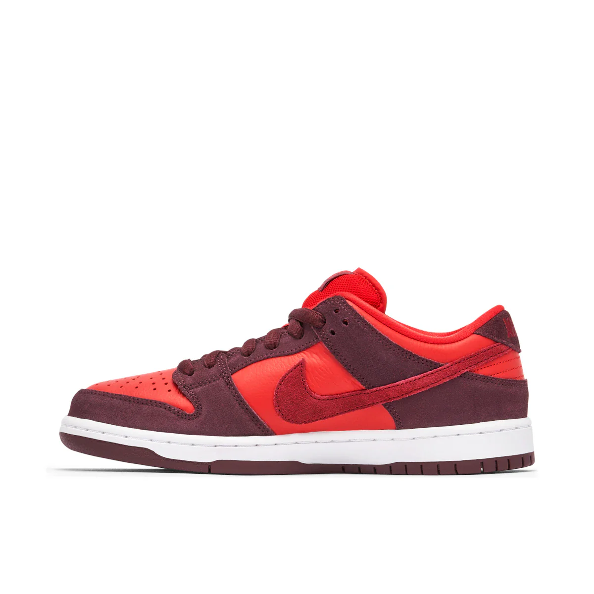Nike SB Dunk Low Cherry - Image 2