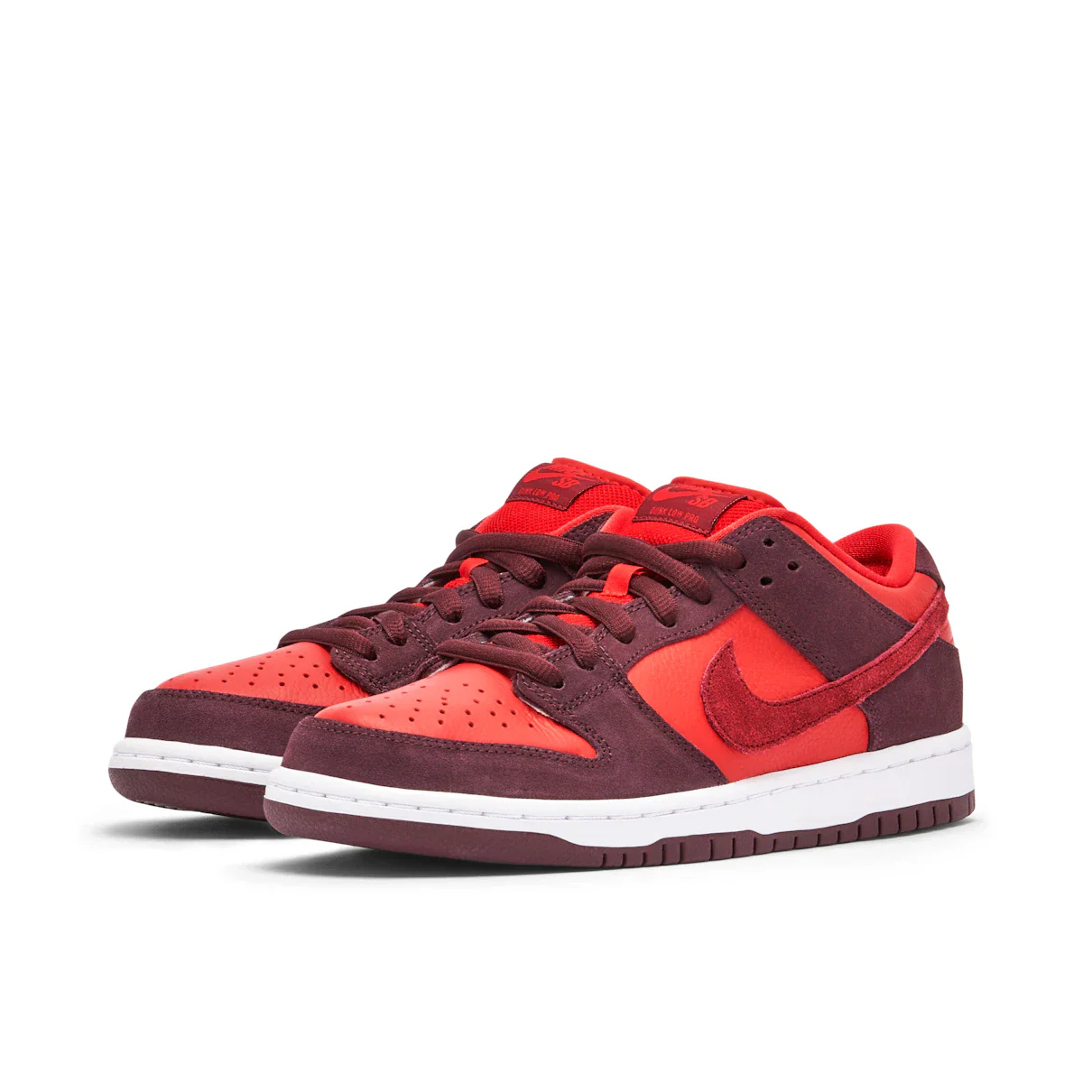 Nike SB Dunk Low Cherry - Image 4