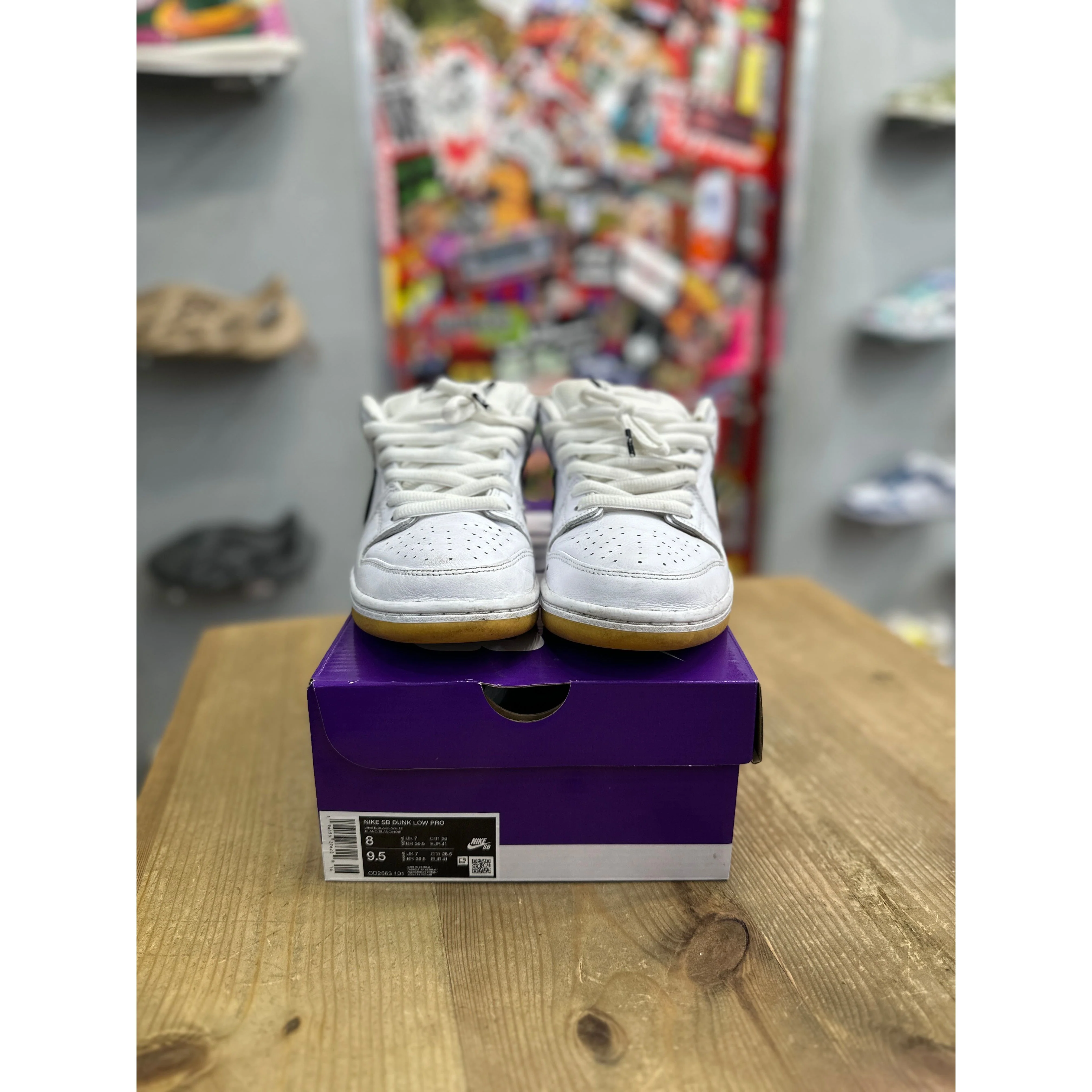 Nike SB Dunk Low Pro White Gum UK 7 - Image 2