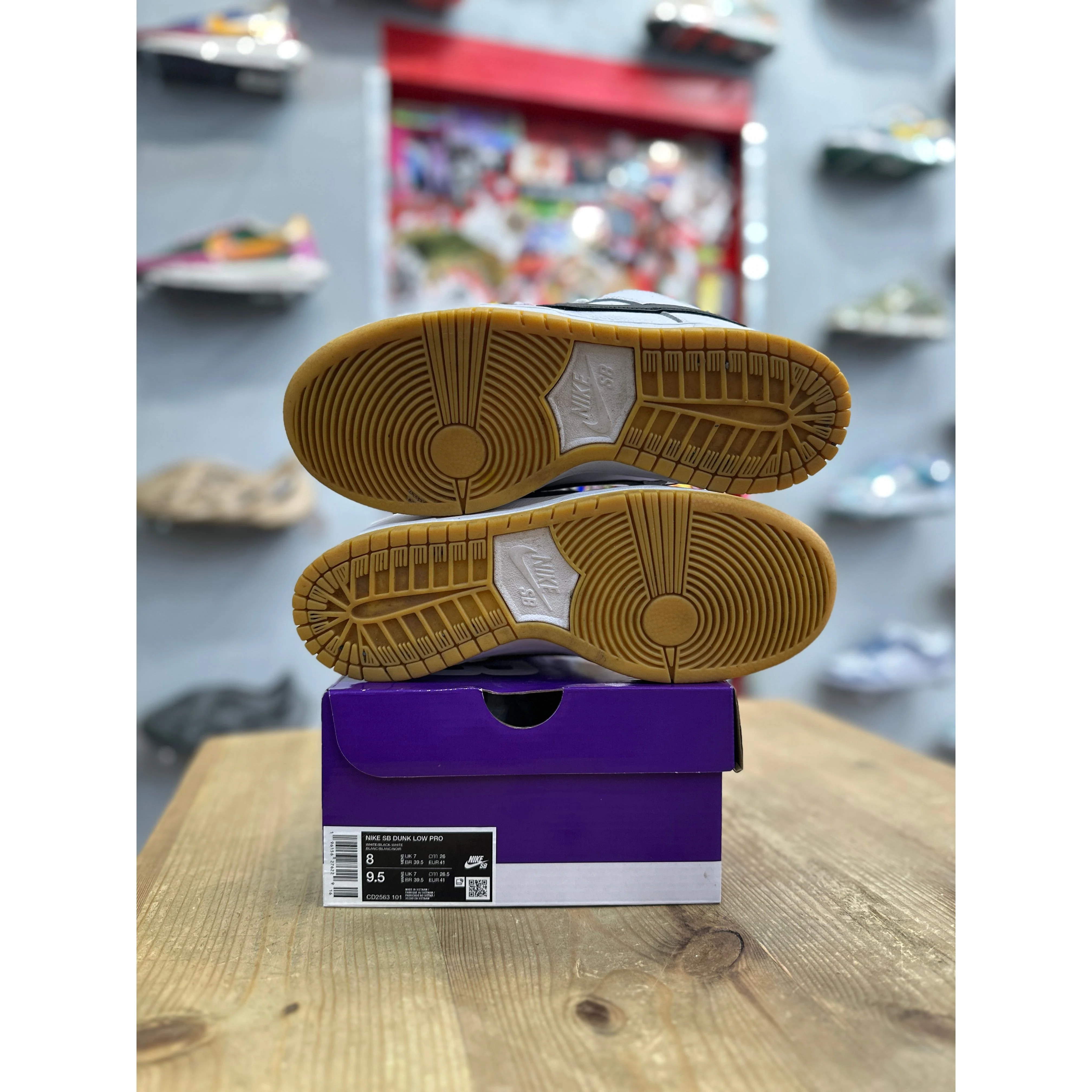 Nike SB Dunk Low Pro White Gum UK 7 - Image 4