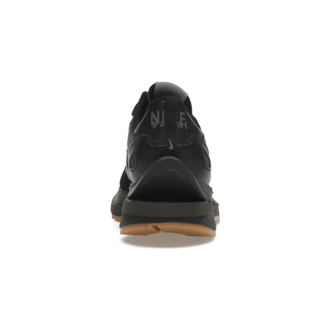 Nike Vaporwaffle Sacai Black Gum - Image 4