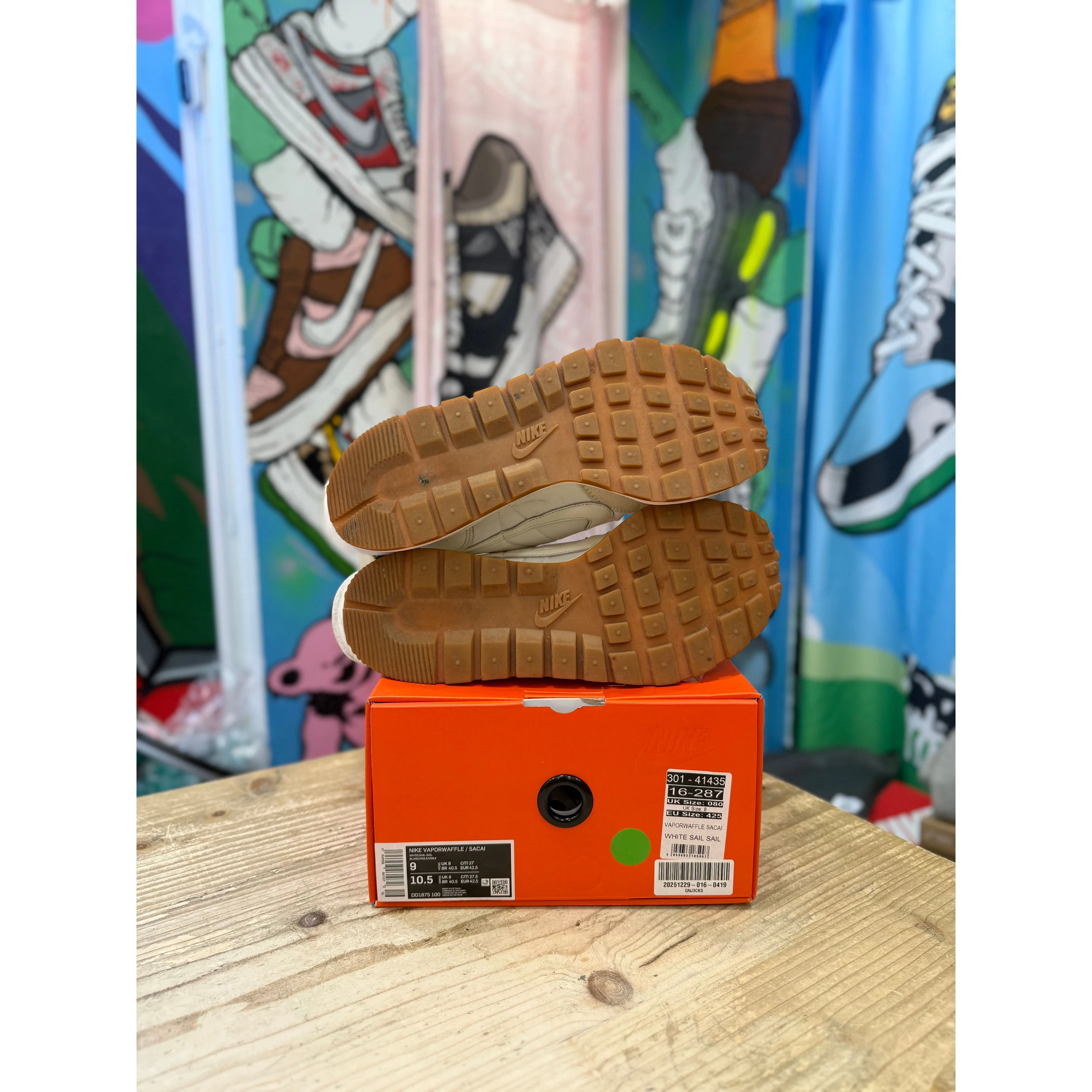 Nike x Sacai Vapourwaffle Sail UK8 - Image 3