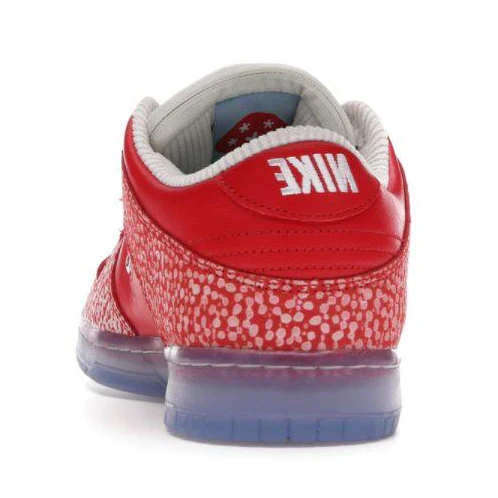 Nike Dunk SB Low Stingwater Magic Mushroom - Image 4