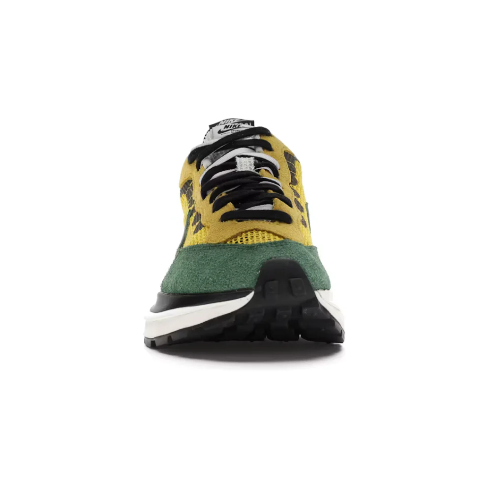 Nike Vaporwaffle sacai Tour Yellow Stadium Green - Image 3