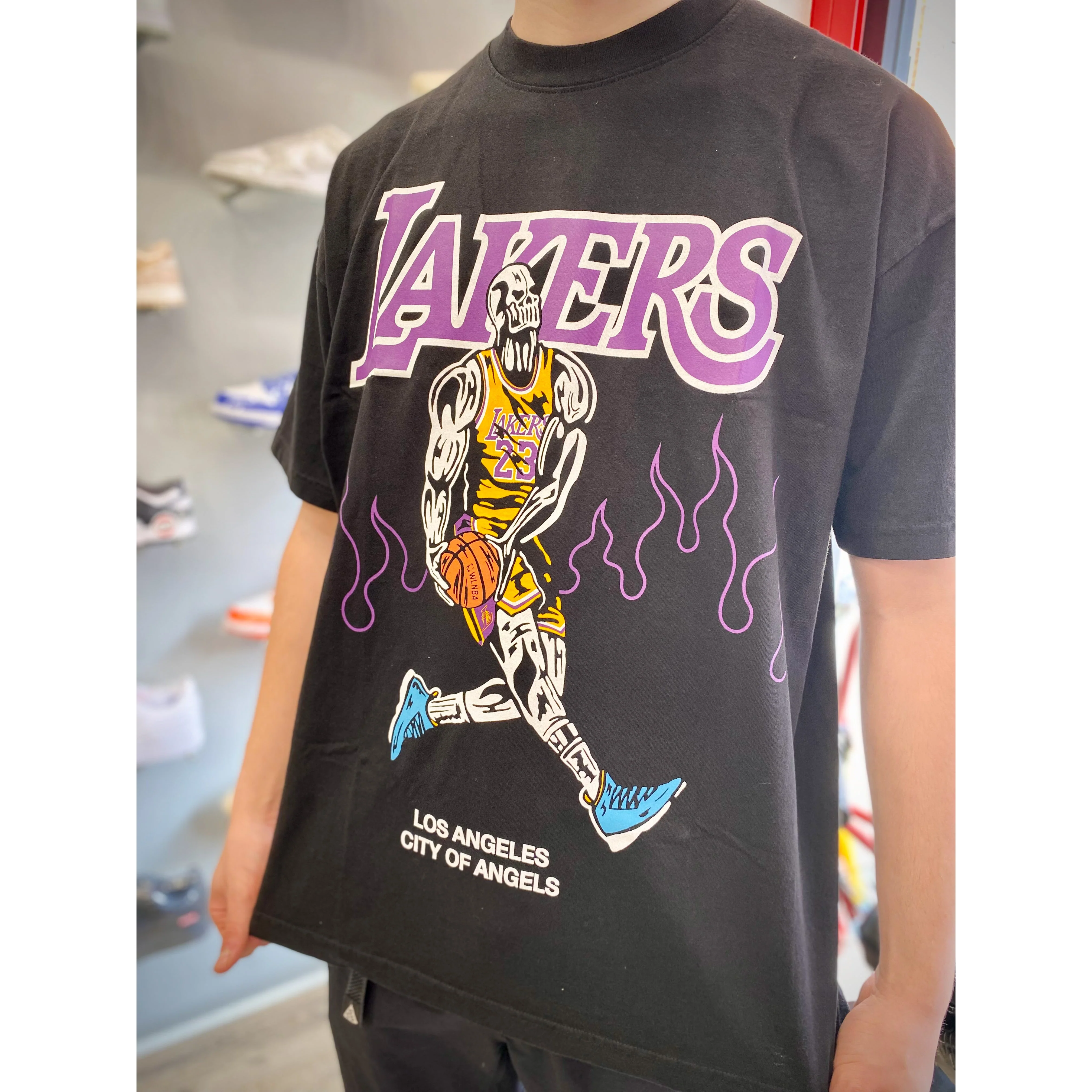 Warren Lotas Lebron James Flames T-Shirts Black - Image 2