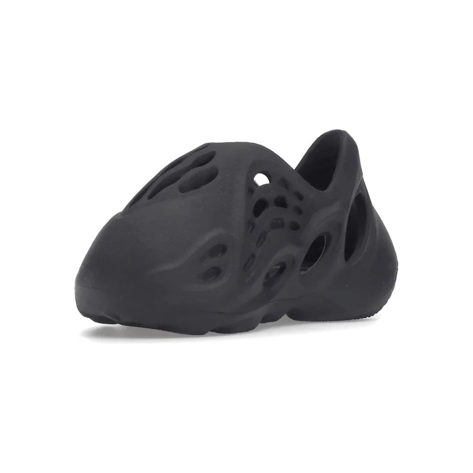 Yeezy Foam RNNR Onyx (Infants) - Image 3
