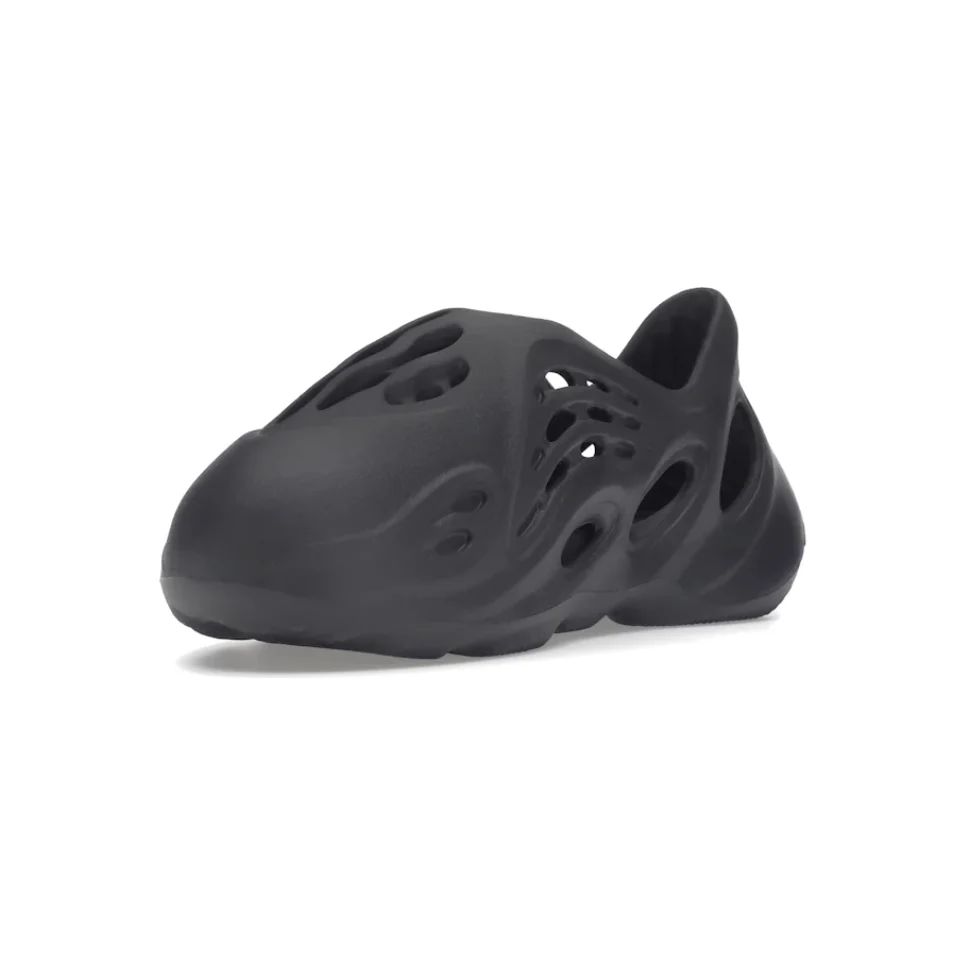 Yeezy Foam RNNR Onyx (Kids) - Image 3