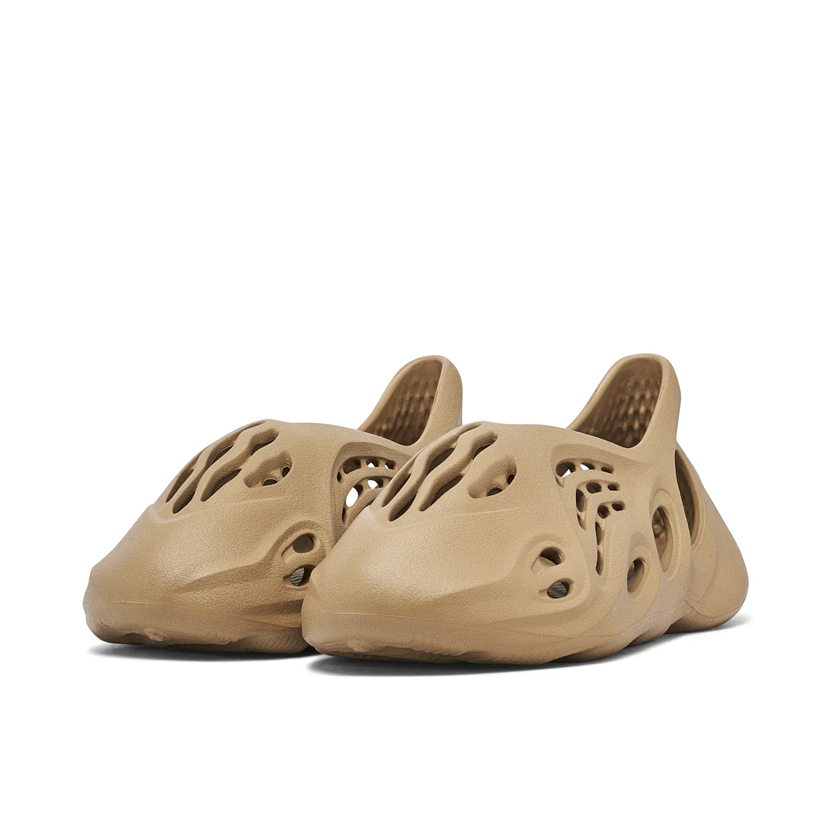 Yeezy Foam RNNR Clay Taupe - Image 4